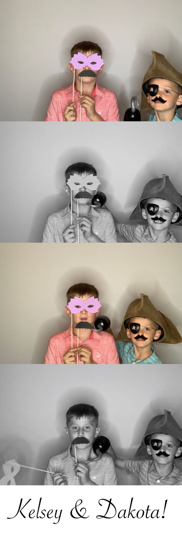 Roberts Wedding  | View more photos from the event at gallery.saycheesephotobooth.com/u/SayCheesePhotoBooth/Roberts-Wedding