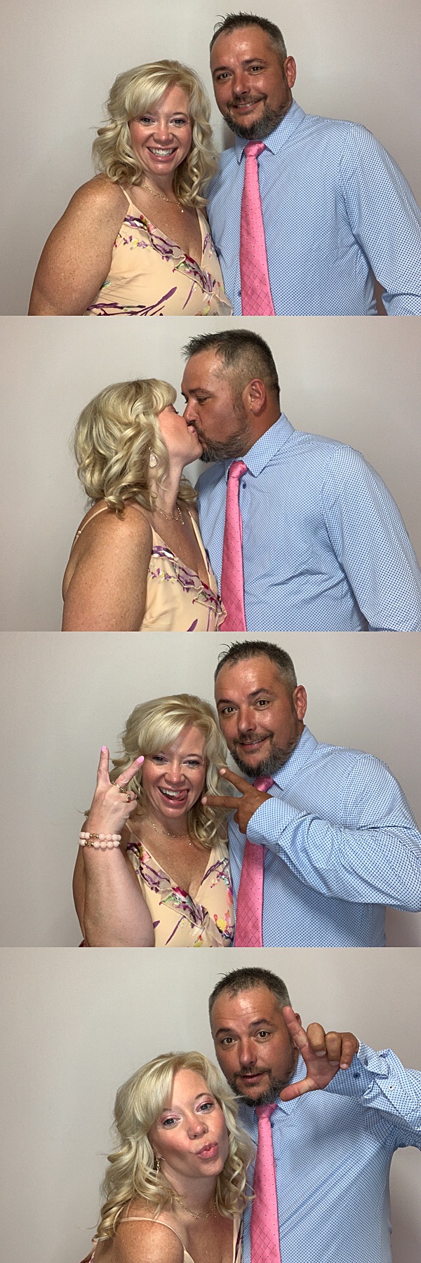 Wiedeman Wedding | View more photos from the event at gallery.saycheesephotobooth.com/u/SayCheesePhotoBooth/Wiedeman-Wedding-0