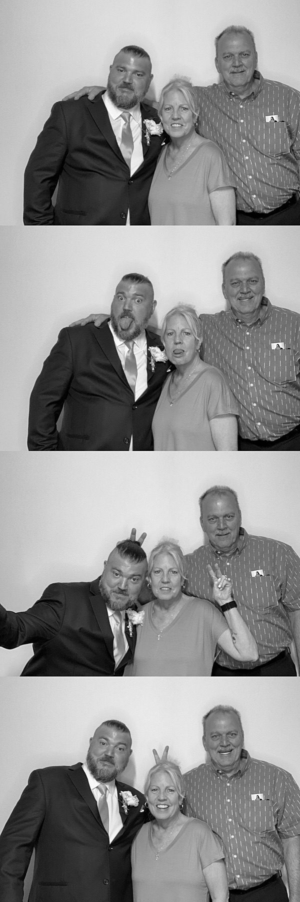 Wiedeman Wedding | View more photos from the event at gallery.saycheesephotobooth.com/u/SayCheesePhotoBooth/Wiedeman-Wedding-0