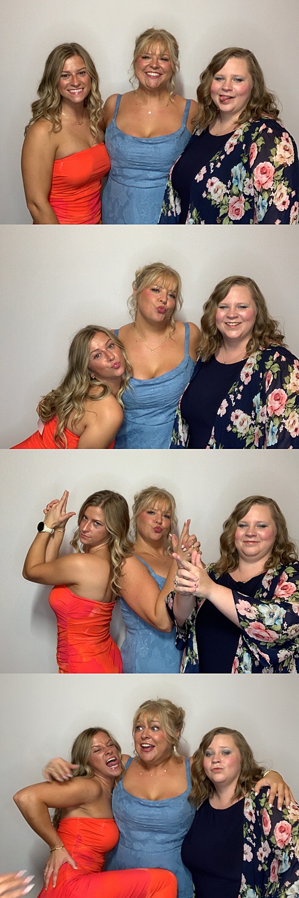 Wiedeman Wedding | View more photos from the event at gallery.saycheesephotobooth.com/u/SayCheesePhotoBooth/Wiedeman-Wedding-0