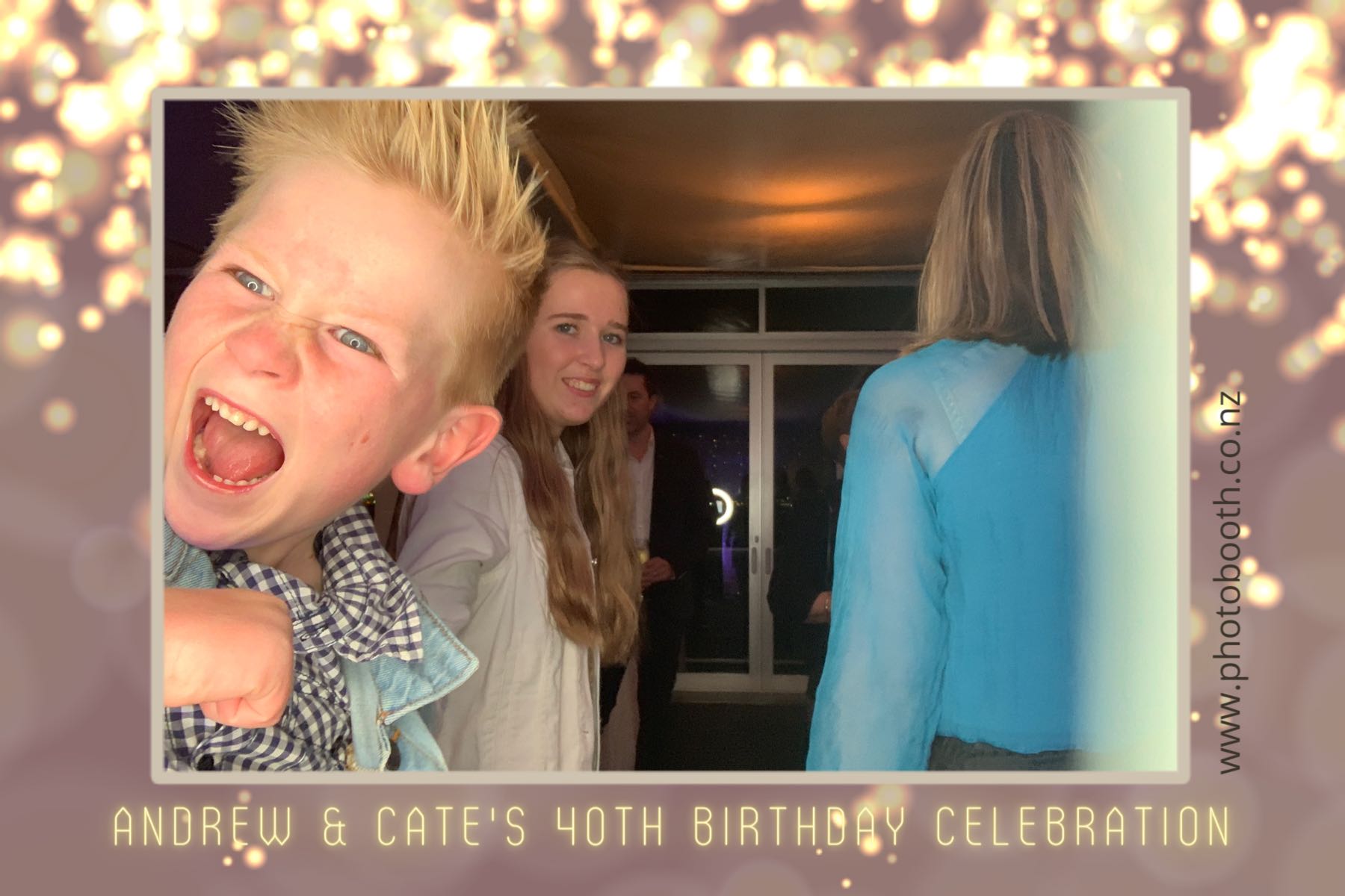 Andrew & Cate's 40th Birthday | View more photos from the event at gallery.photobooth.co.nz/u/SelfieCentral/Andrew-Cates-40th-Birthday