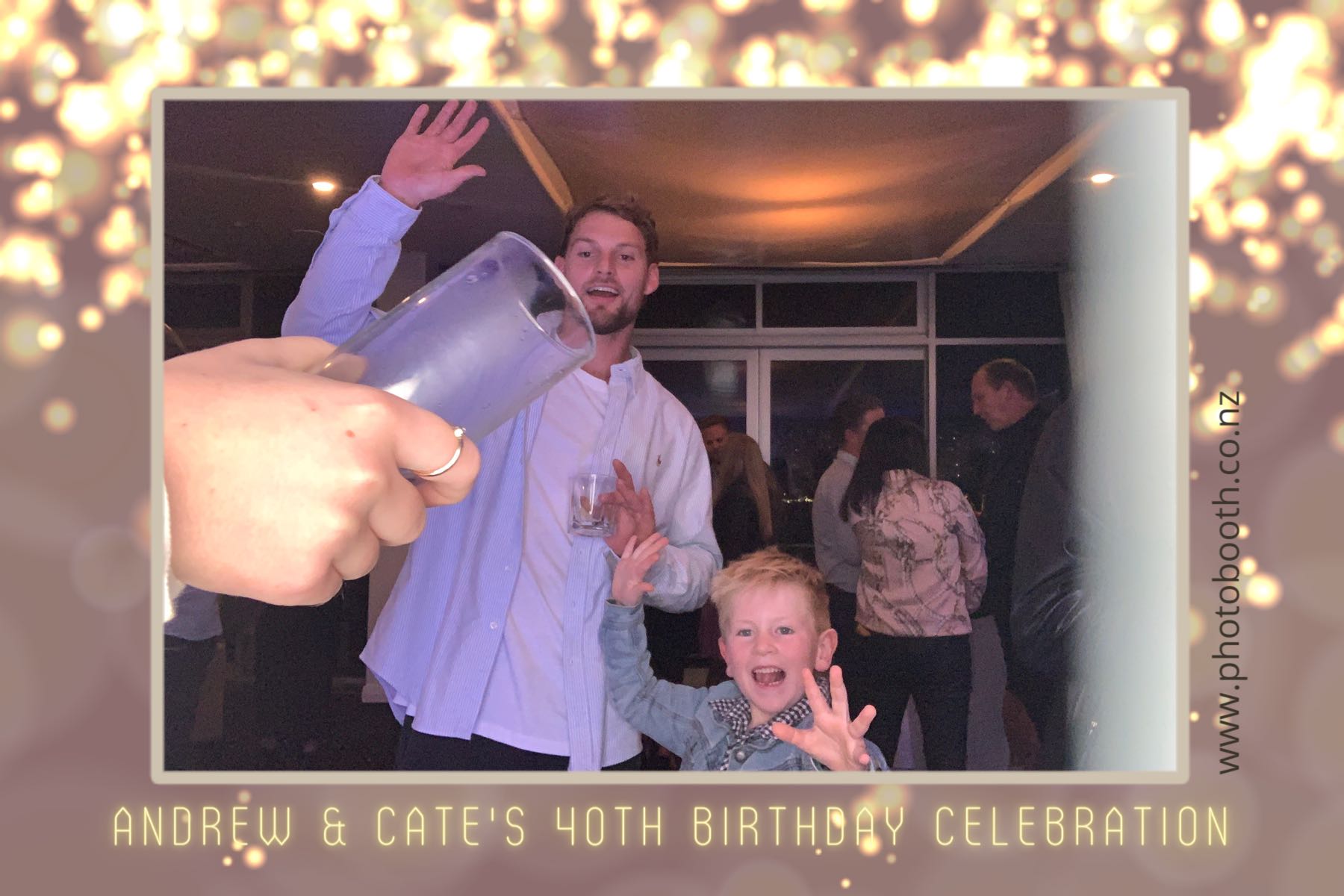 Andrew & Cate's 40th Birthday | View more photos from the event at gallery.photobooth.co.nz/u/SelfieCentral/Andrew-Cates-40th-Birthday