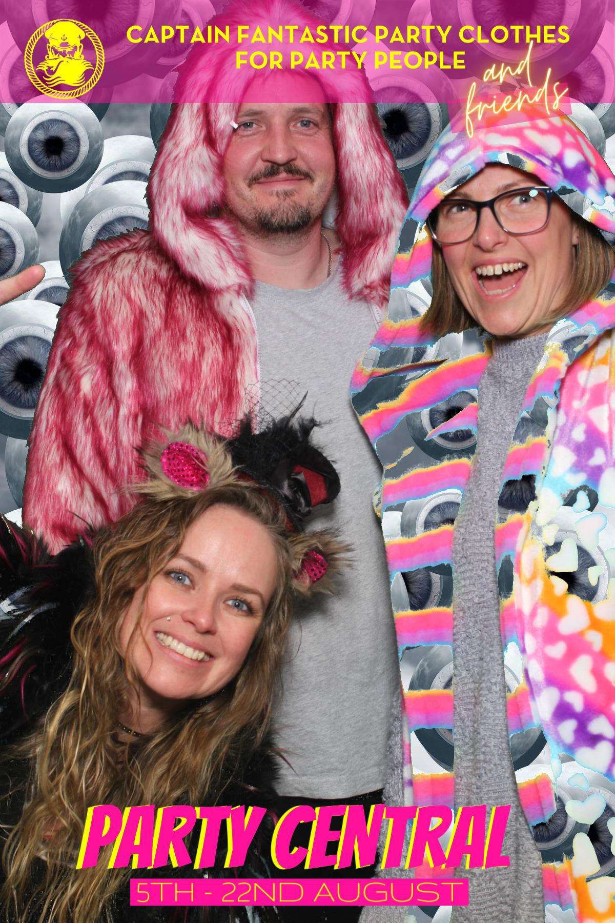 Captain Fantastic Pop up shop | View more photos from the event at gallery.photobooth.co.nz/u/SelfieCentral/Captain-Fantastic-Pop-up-shop