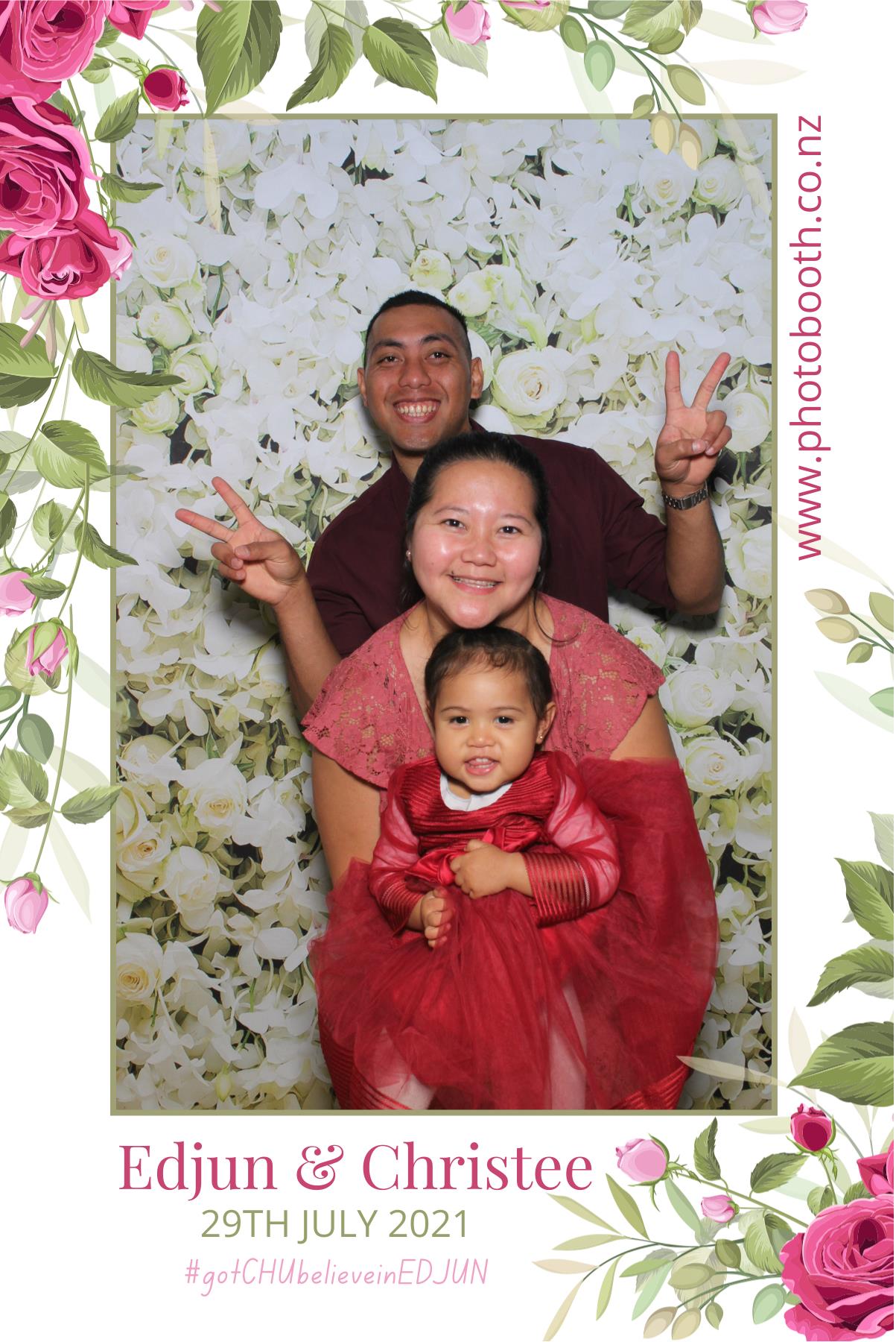 Edjun & Christee's Wedding | View more photos from the event at gallery.photobooth.co.nz/u/SelfieCentral/Edjun-Christees-Wedding