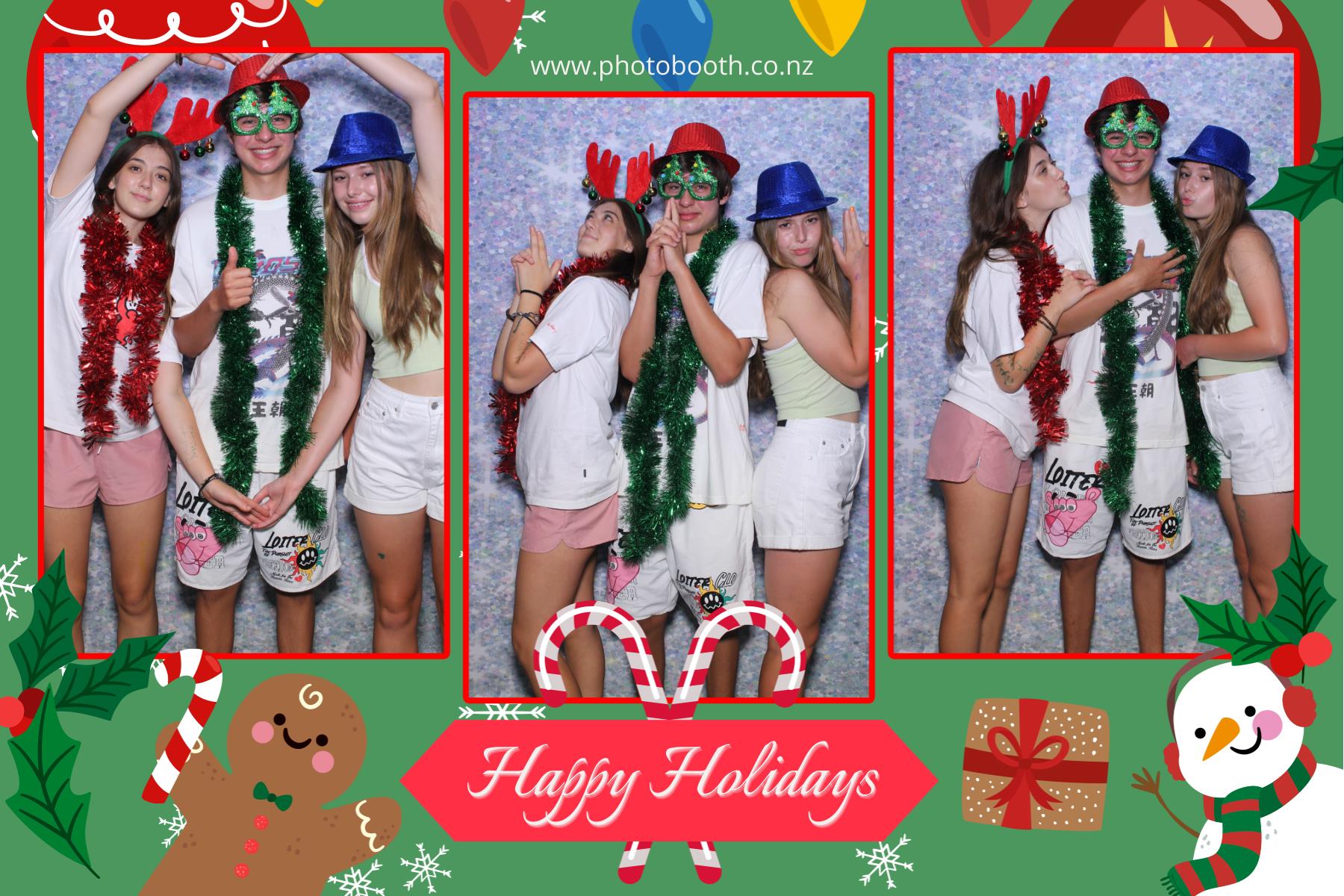 End of Year Party | View more photos from the event at gallery.photobooth.co.nz/u/SelfieCentral/End-of-Year-Party