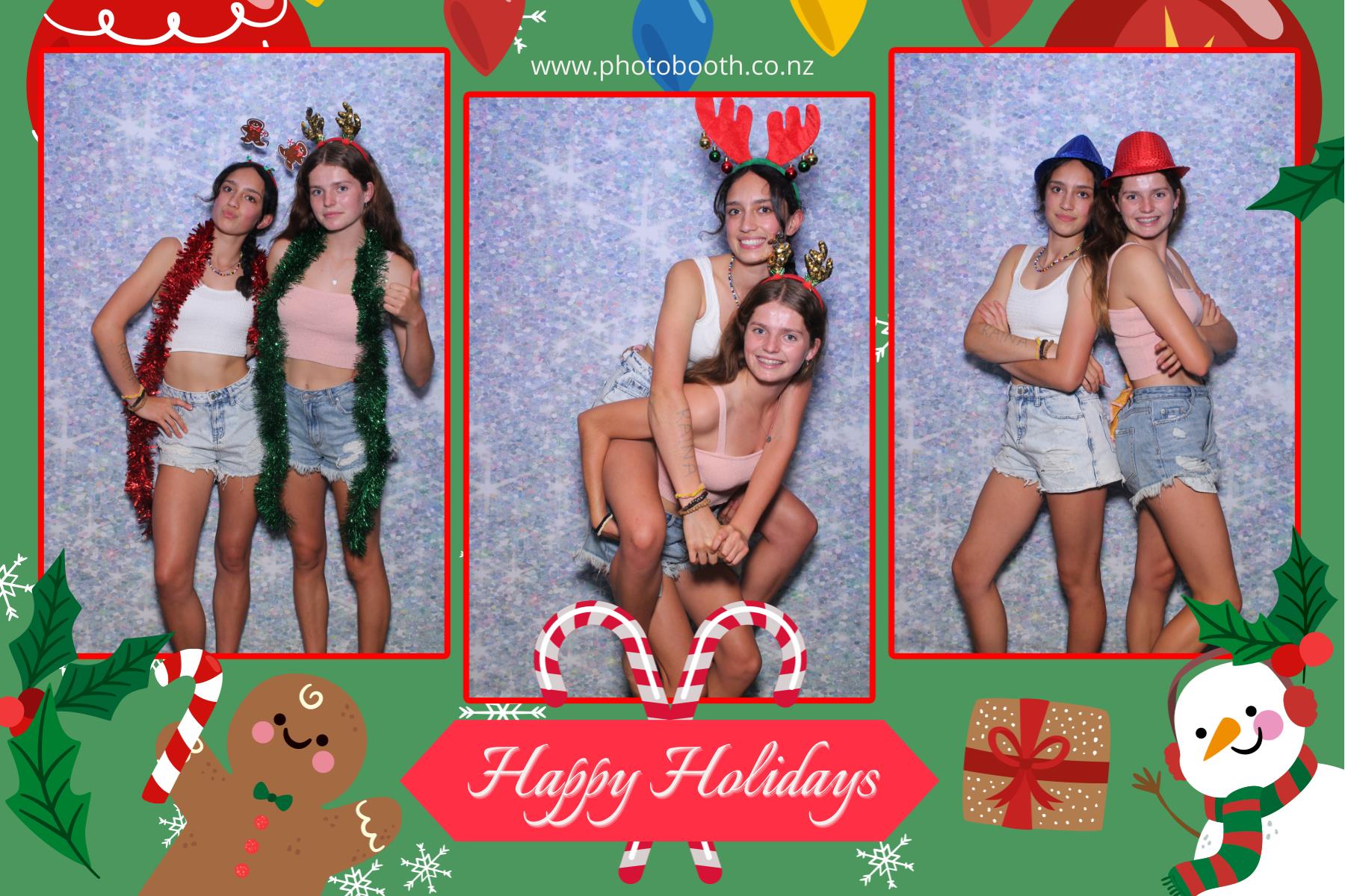 End of Year Party | View more photos from the event at gallery.photobooth.co.nz/u/SelfieCentral/End-of-Year-Party