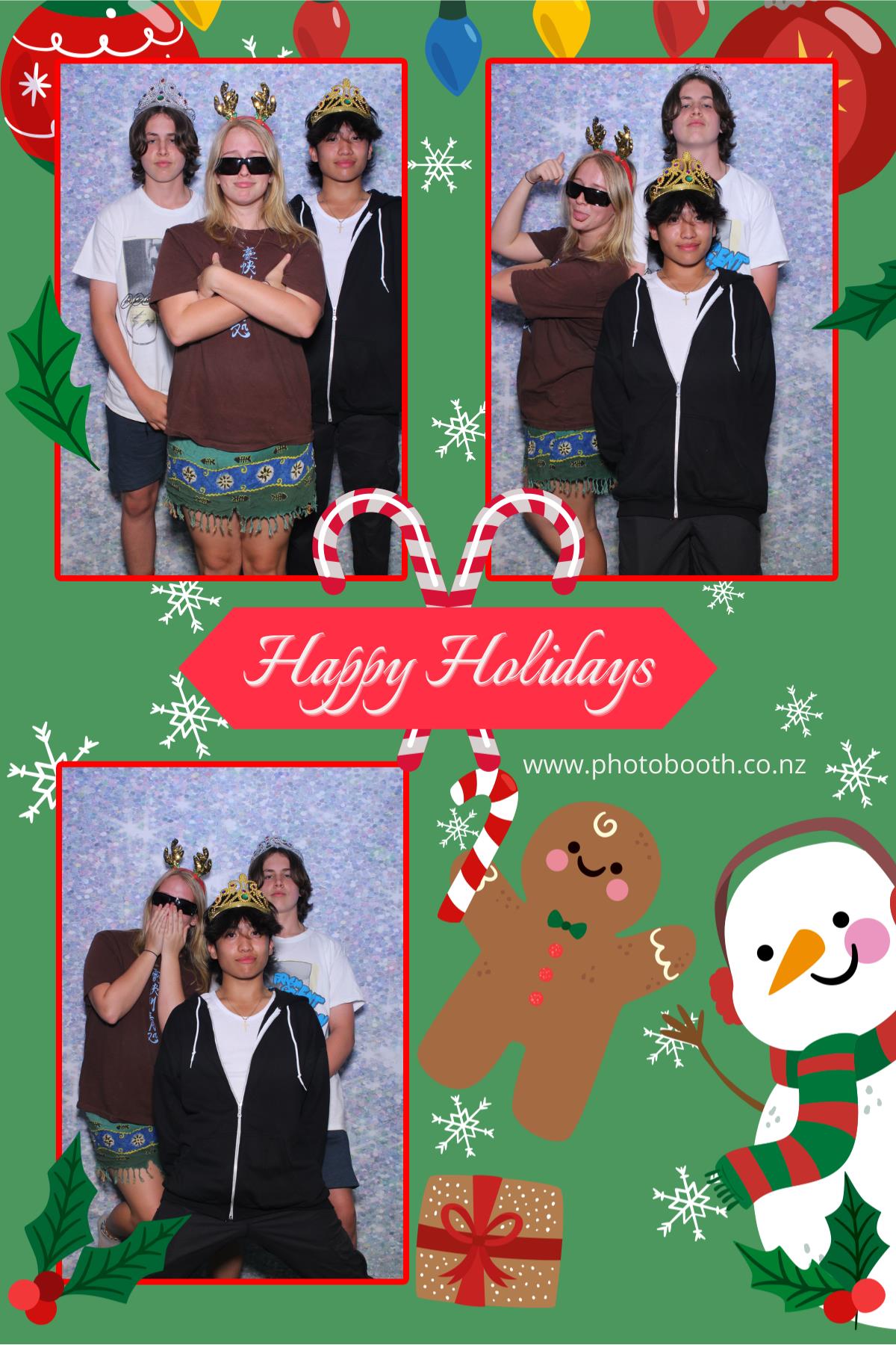 End of Year Party | View more photos from the event at gallery.photobooth.co.nz/u/SelfieCentral/End-of-Year-Party