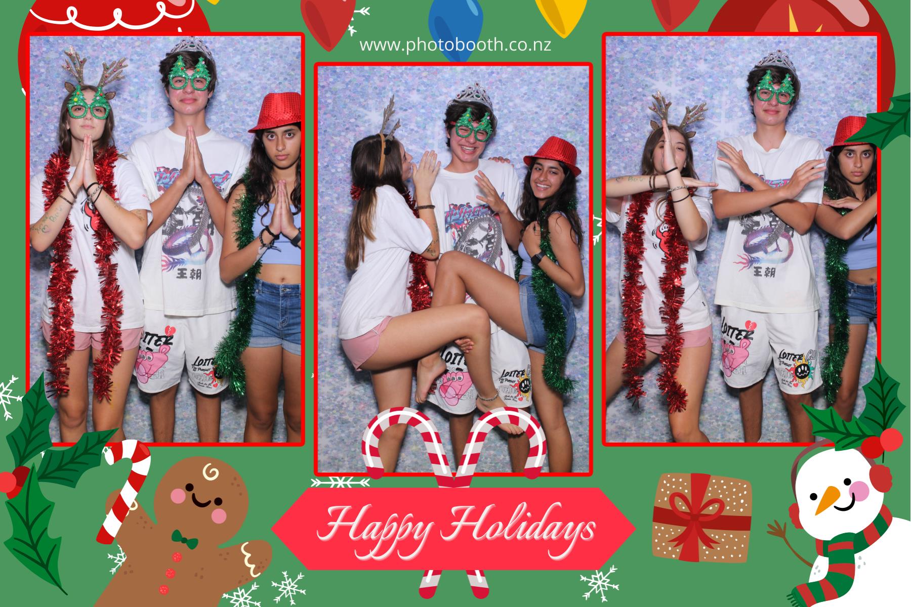 End of Year Party | View more photos from the event at gallery.photobooth.co.nz/u/SelfieCentral/End-of-Year-Party