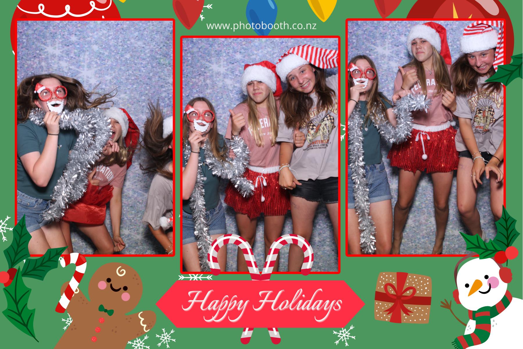 End of Year Party | View more photos from the event at gallery.photobooth.co.nz/u/SelfieCentral/End-of-Year-Party