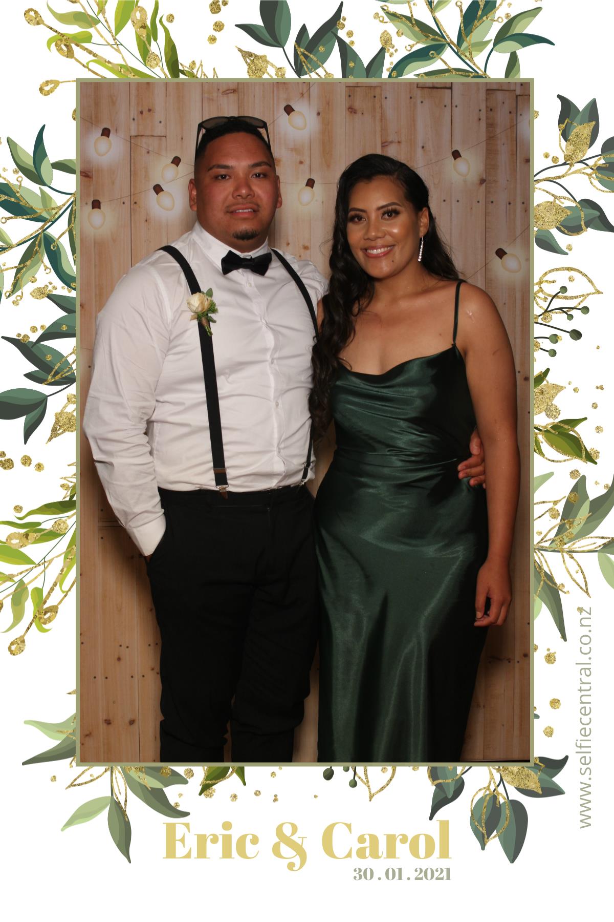 Eric & Carol's wedding | View more photos from the event at gallery.photobooth.co.nz/u/SelfieCentral/Eric-Carols-wedding