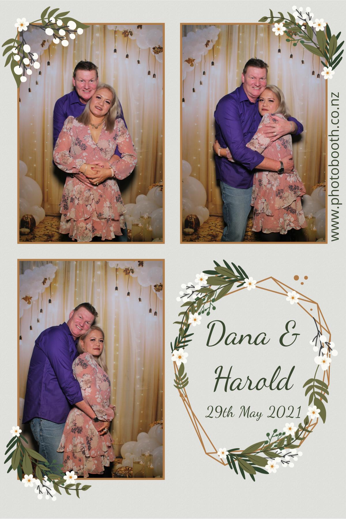 Harold & Dana's wedding | View more photos from the event at gallery.photobooth.co.nz/u/SelfieCentral/Harold-Danas-wedding