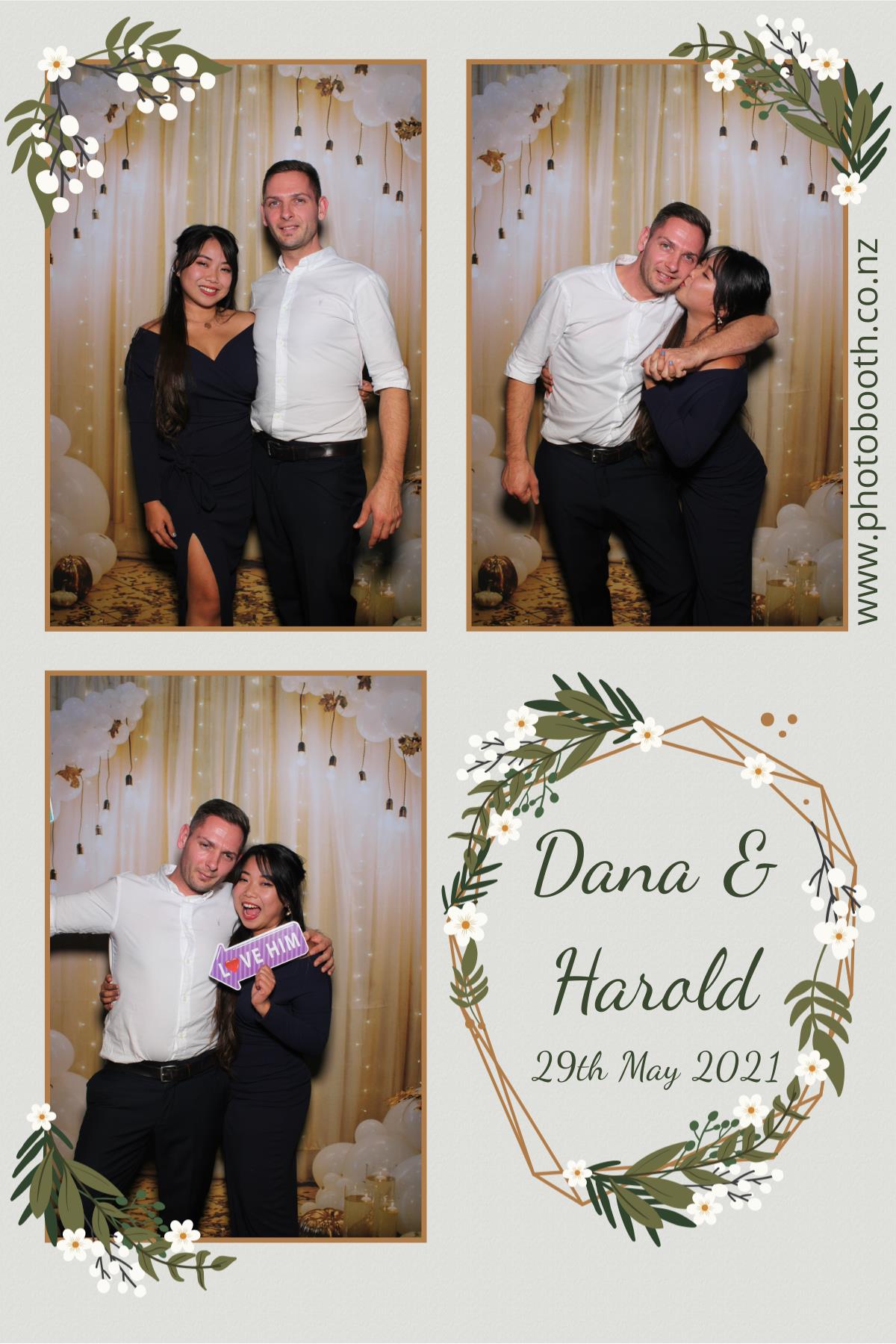 Harold & Dana's wedding | View more photos from the event at gallery.photobooth.co.nz/u/SelfieCentral/Harold-Danas-wedding