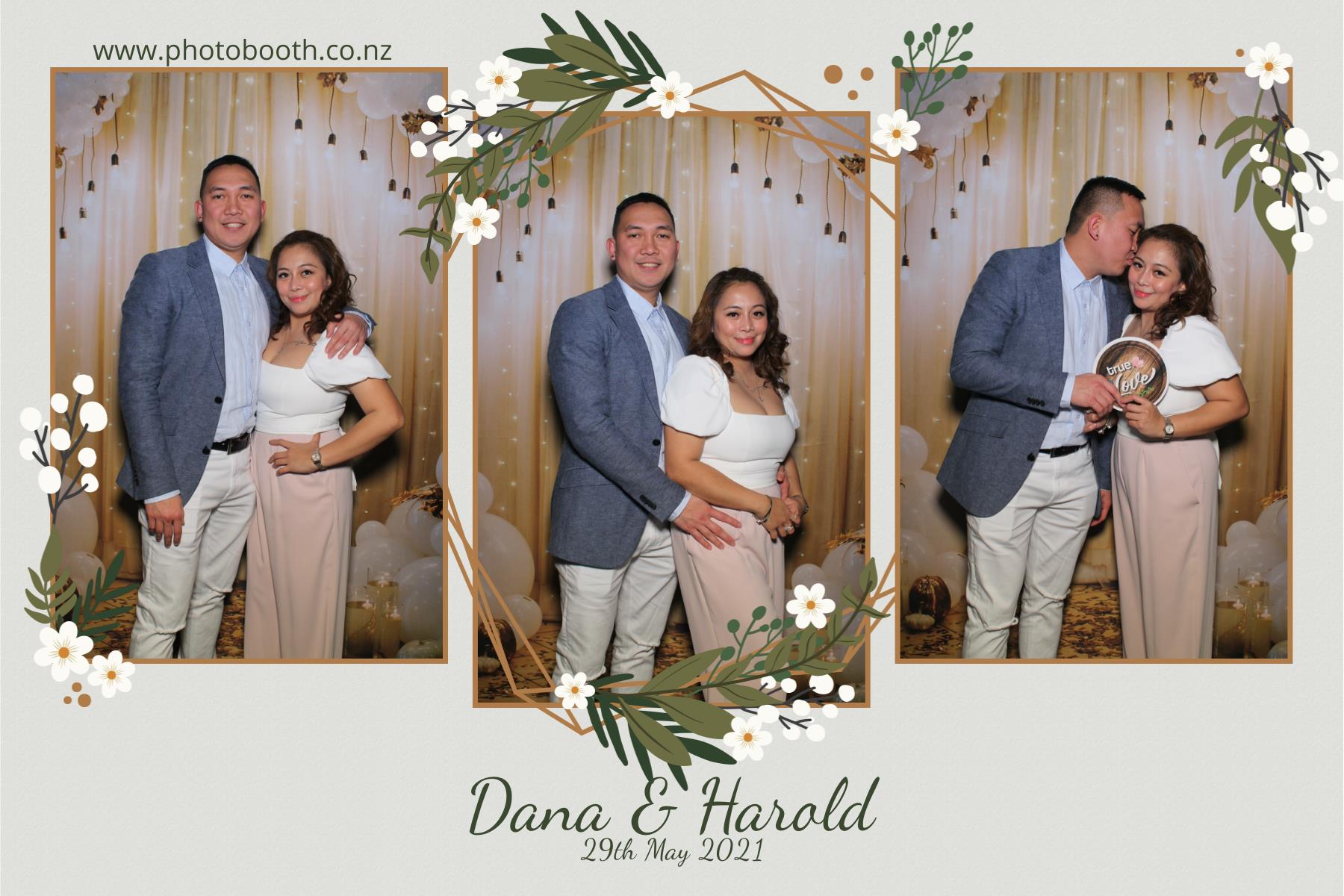 Harold & Dana's wedding | View more photos from the event at gallery.photobooth.co.nz/u/SelfieCentral/Harold-Danas-wedding