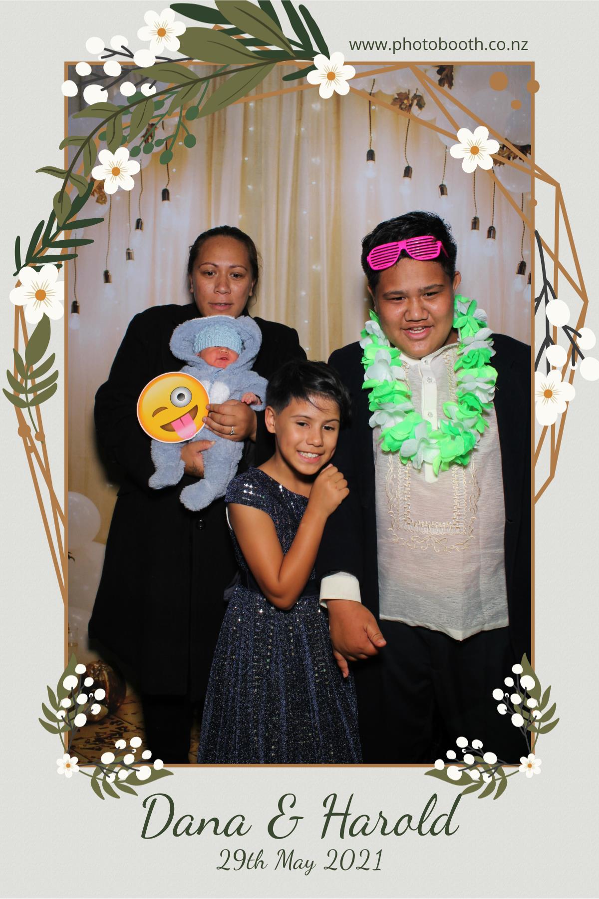 Harold & Dana's wedding | View more photos from the event at gallery.photobooth.co.nz/u/SelfieCentral/Harold-Danas-wedding