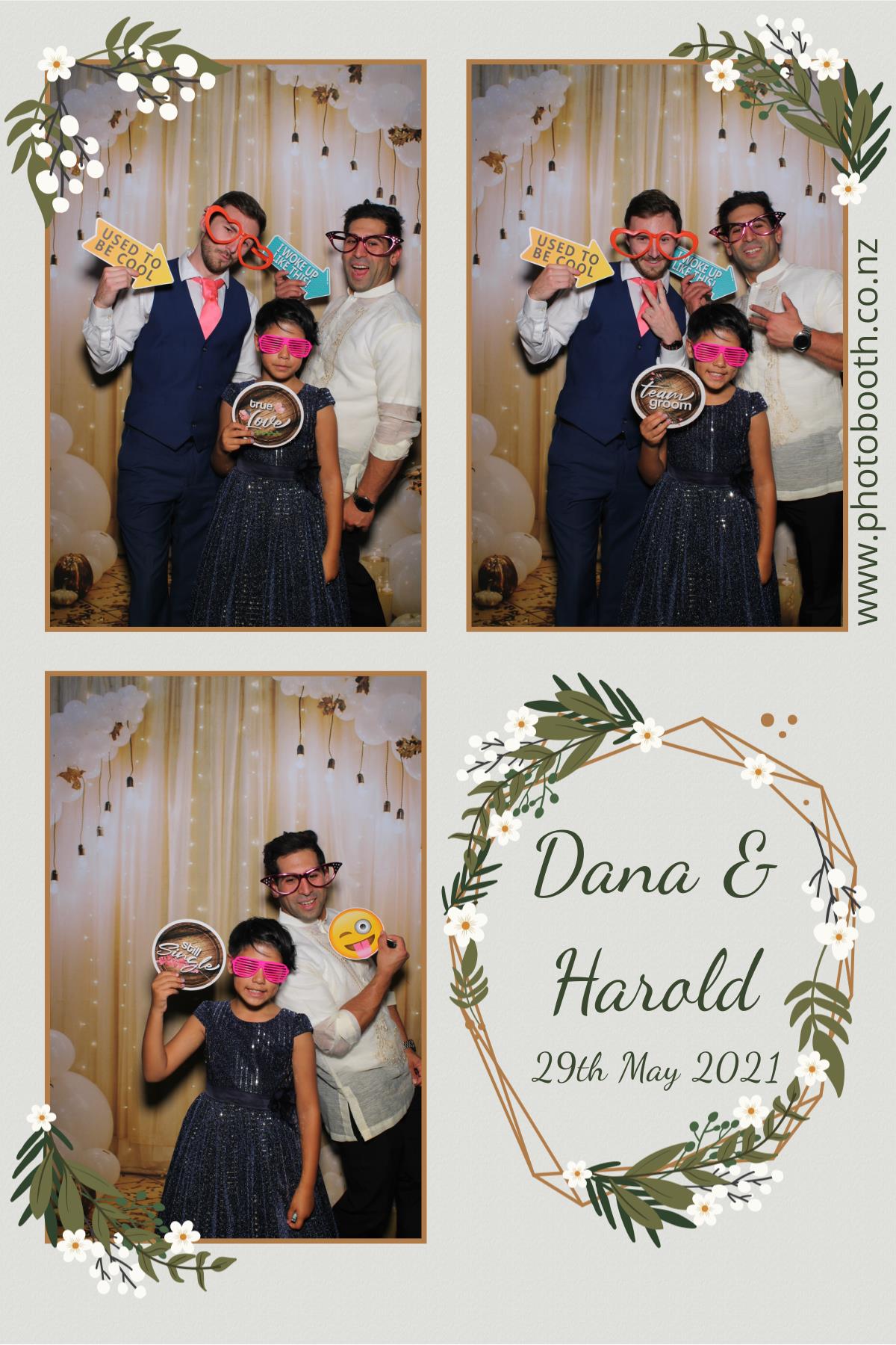 Harold & Dana's wedding | View more photos from the event at gallery.photobooth.co.nz/u/SelfieCentral/Harold-Danas-wedding