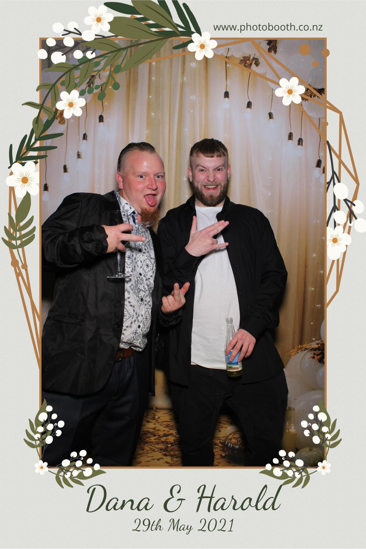Harold & Dana's wedding | View more photos from the event at gallery.photobooth.co.nz/u/SelfieCentral/Harold-Danas-wedding