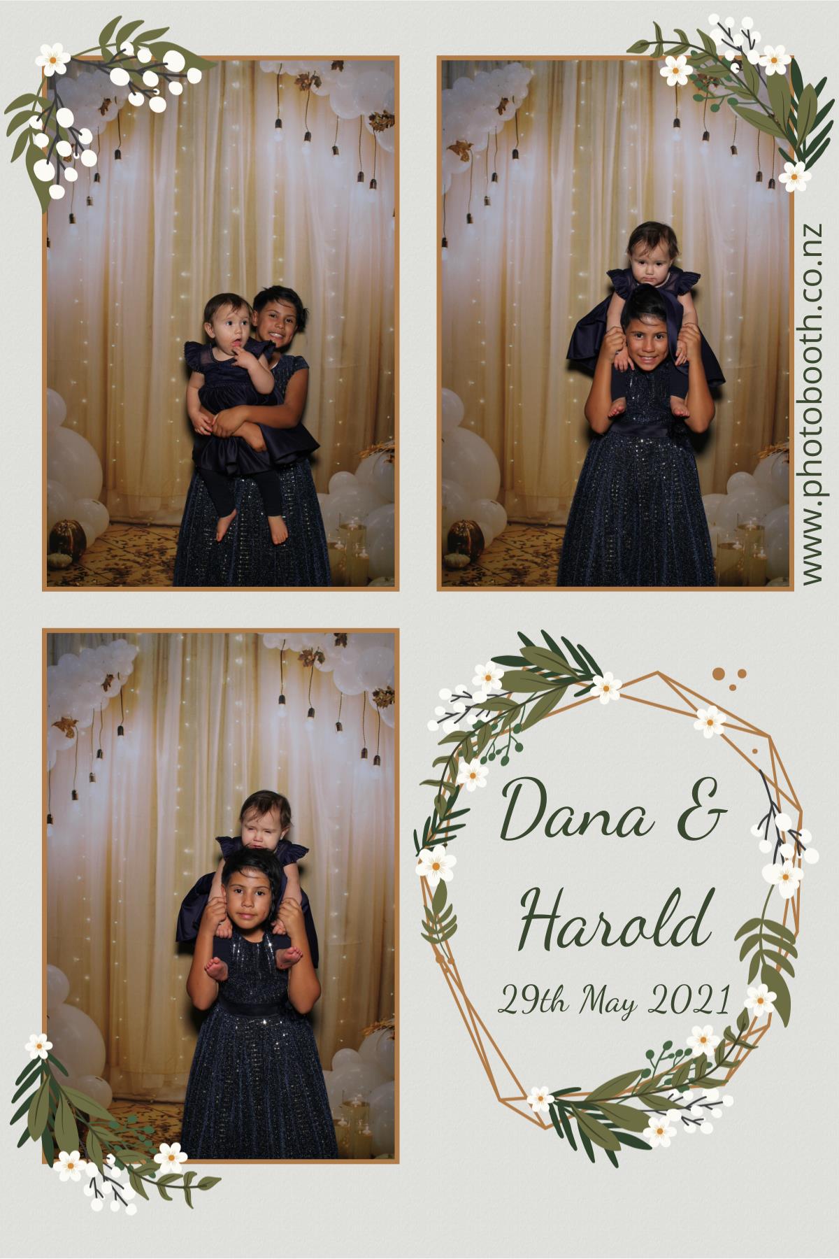 Harold & Dana's wedding | View more photos from the event at gallery.photobooth.co.nz/u/SelfieCentral/Harold-Danas-wedding