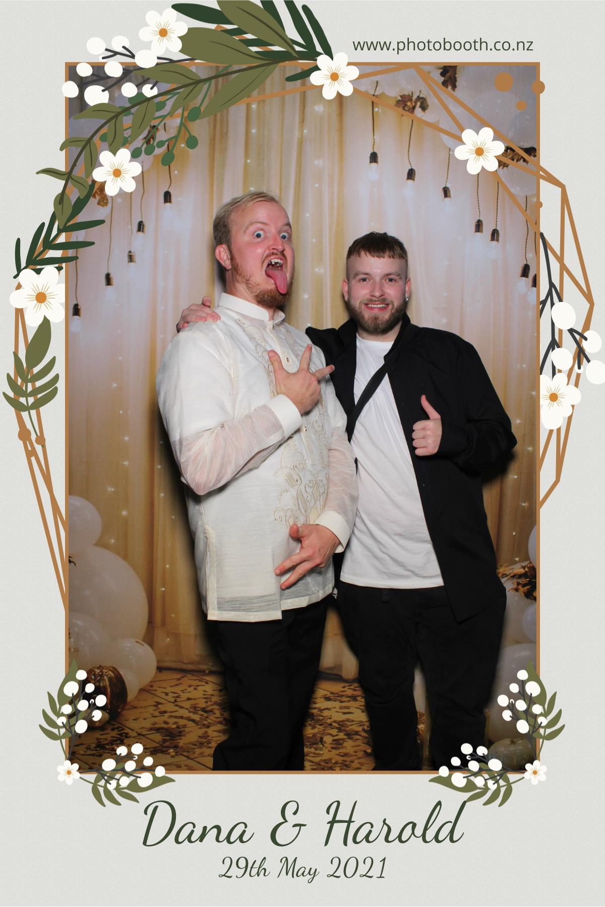 Harold & Dana's wedding | View more photos from the event at gallery.photobooth.co.nz/u/SelfieCentral/Harold-Danas-wedding
