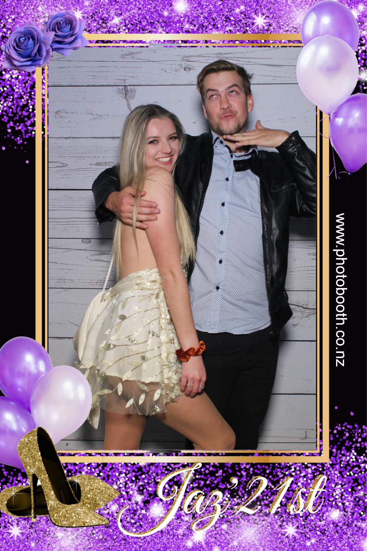 Jasmine's 21st | View more photos from the event at gallery.photobooth.co.nz/u/SelfieCentral/Jasmines-21st