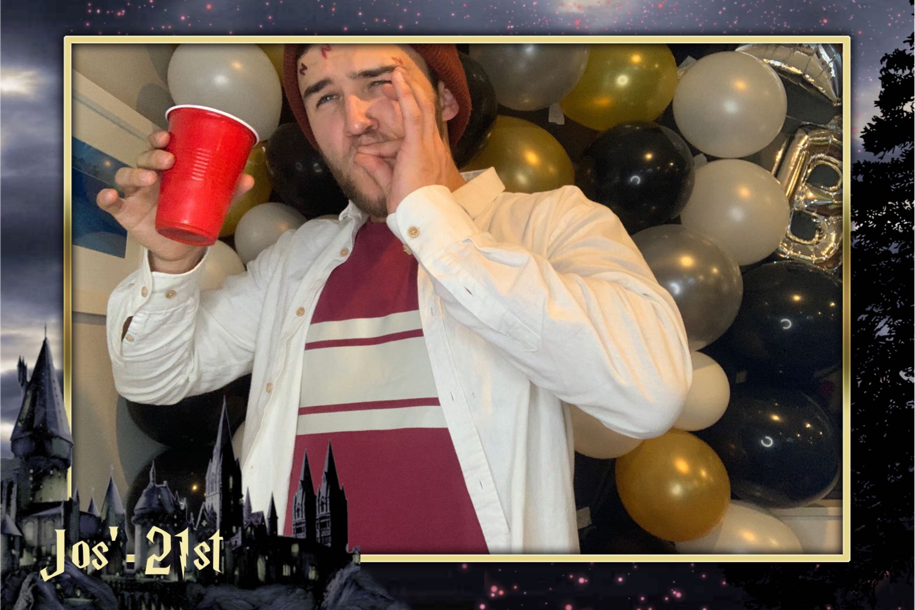 Jos is 21! | View more photos from the event at gallery.photobooth.co.nz/u/SelfieCentral/Jos-is-21