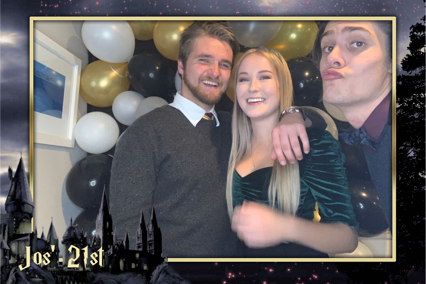 Jos is 21! | View more photos from the event at gallery.photobooth.co.nz/u/SelfieCentral/Jos-is-21