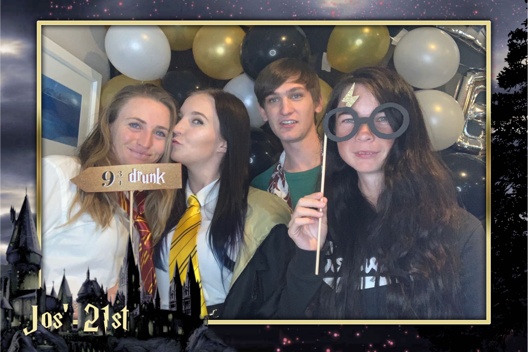 Jos is 21! | View more photos from the event at gallery.photobooth.co.nz/u/SelfieCentral/Jos-is-21