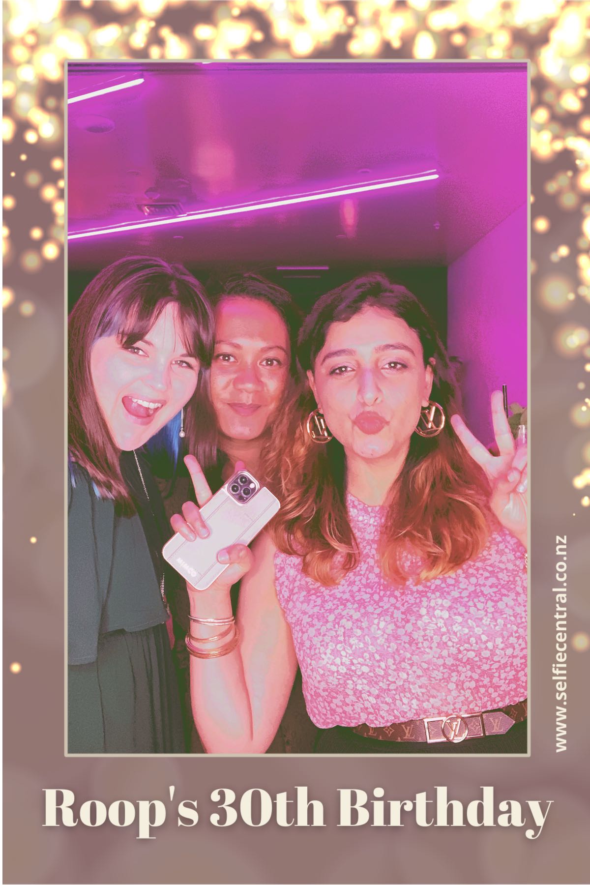 Roop's 30th Birthday | View more photos from the event at gallery.photobooth.co.nz/u/SelfieCentral/Roops-30th-Birthday