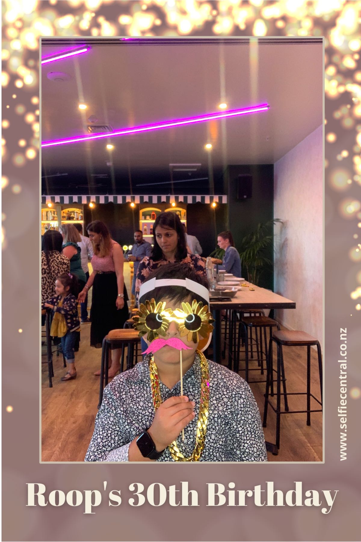 Roop's 30th Birthday | View more photos from the event at gallery.photobooth.co.nz/u/SelfieCentral/Roops-30th-Birthday