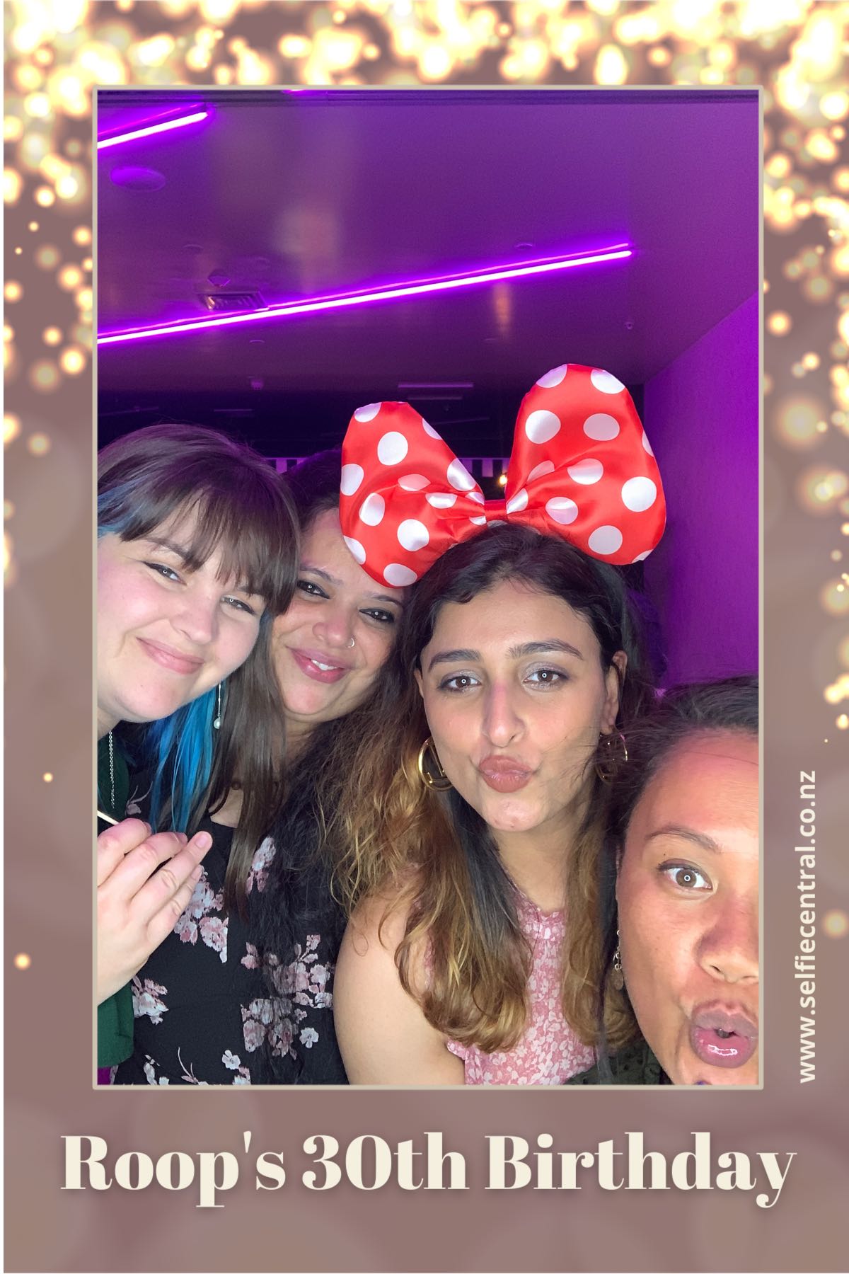 Roop's 30th Birthday | View more photos from the event at gallery.photobooth.co.nz/u/SelfieCentral/Roops-30th-Birthday