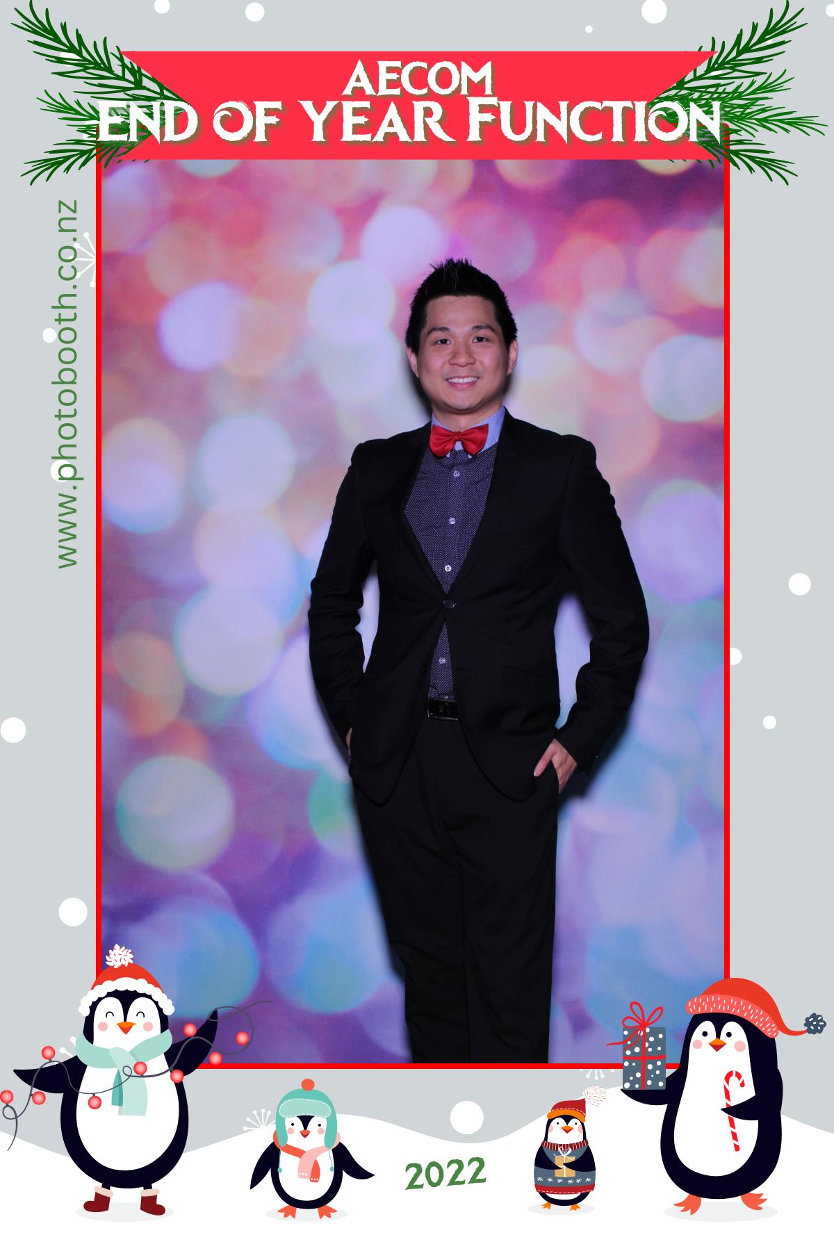 AECOM Christmas Function 22 | View more photos from the event at gallery.photobooth.co.nz/u/SelfieCentral/AECOM-Christmas-Function-22
