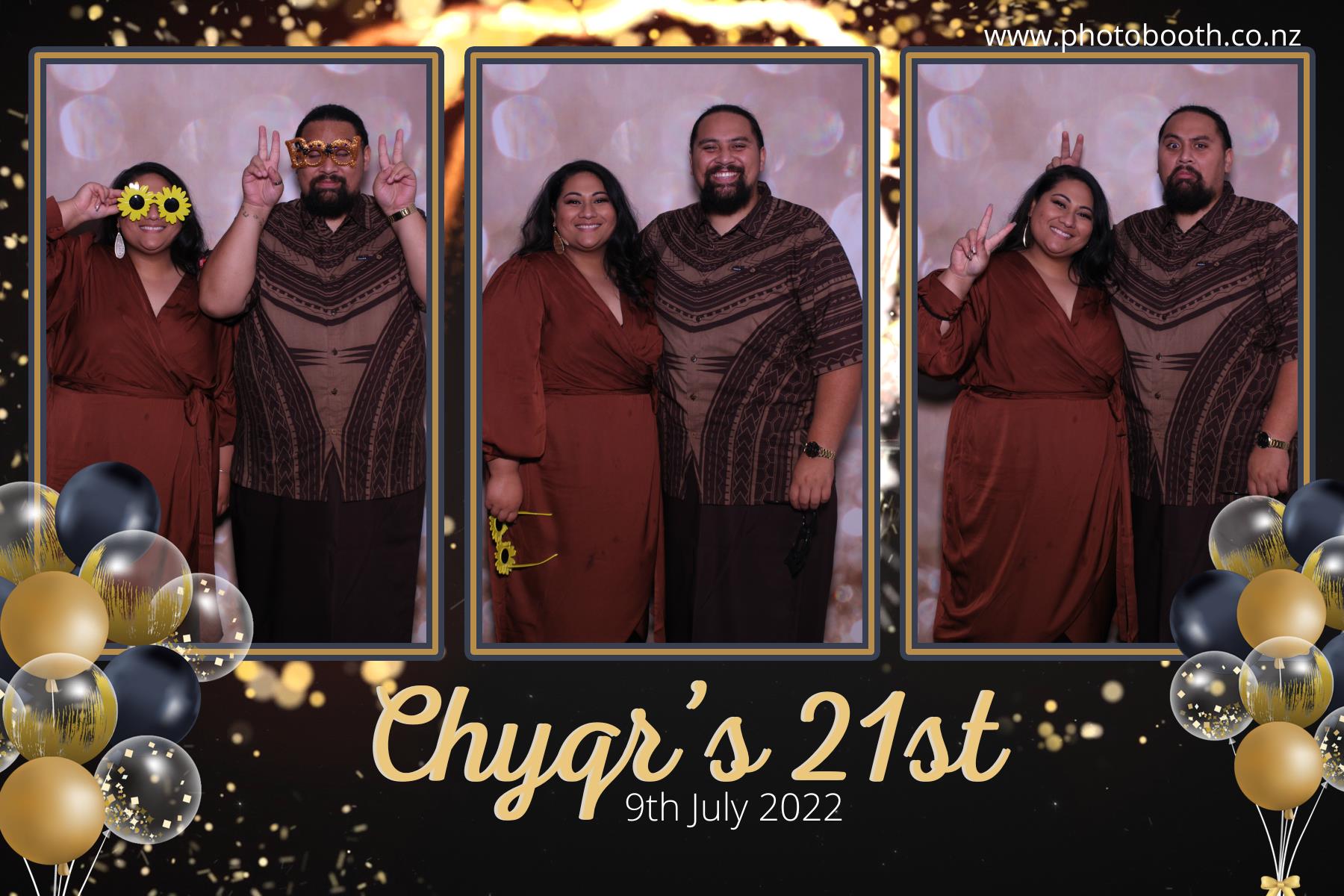 Chyqraym's 21st | View more photos from the event at gallery.photobooth.co.nz/u/SelfieCentral/Chyqrayms-21st