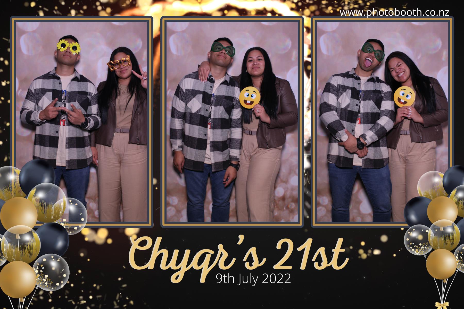 Chyqraym's 21st | View more photos from the event at gallery.photobooth.co.nz/u/SelfieCentral/Chyqrayms-21st