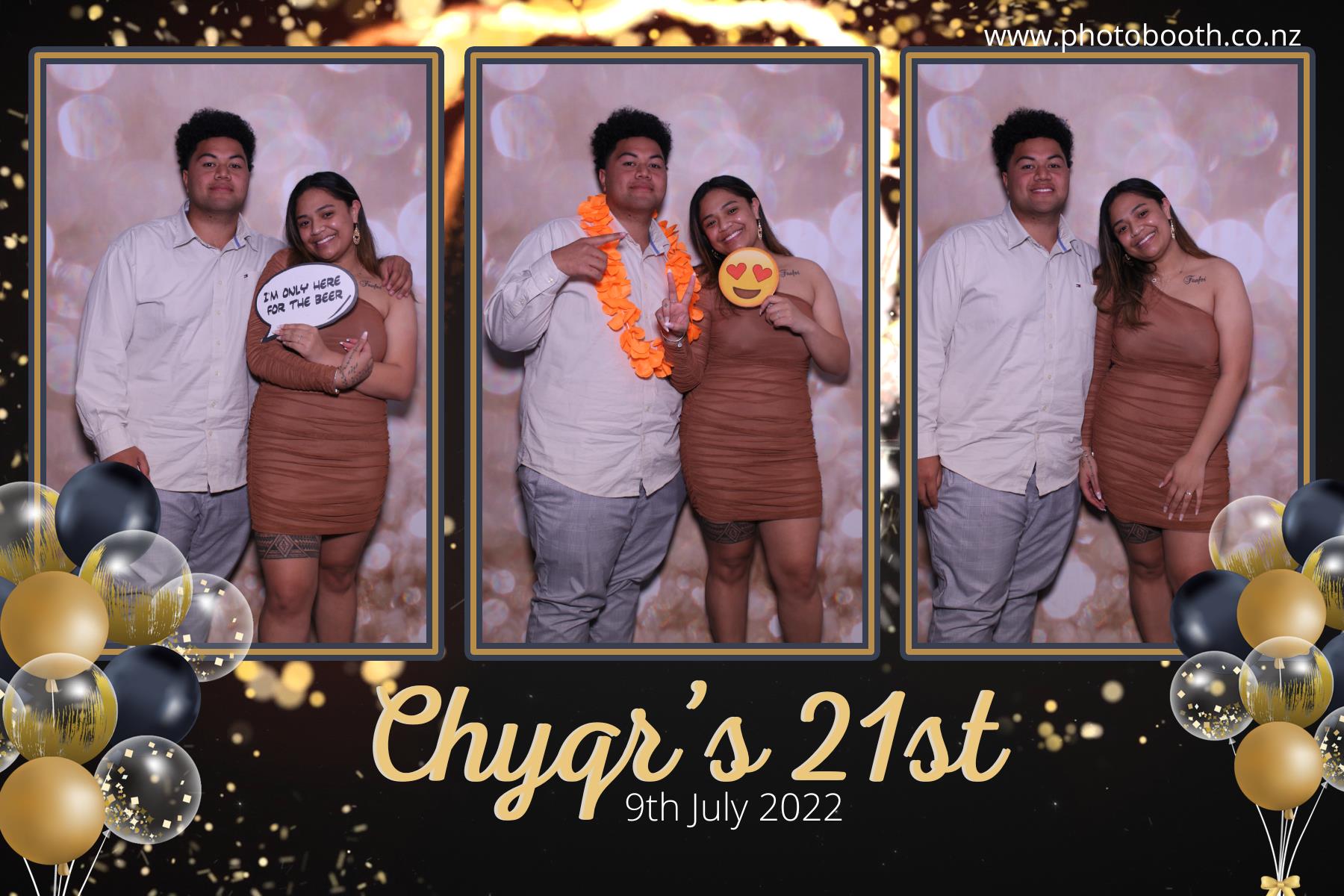 Chyqraym's 21st | View more photos from the event at gallery.photobooth.co.nz/u/SelfieCentral/Chyqrayms-21st