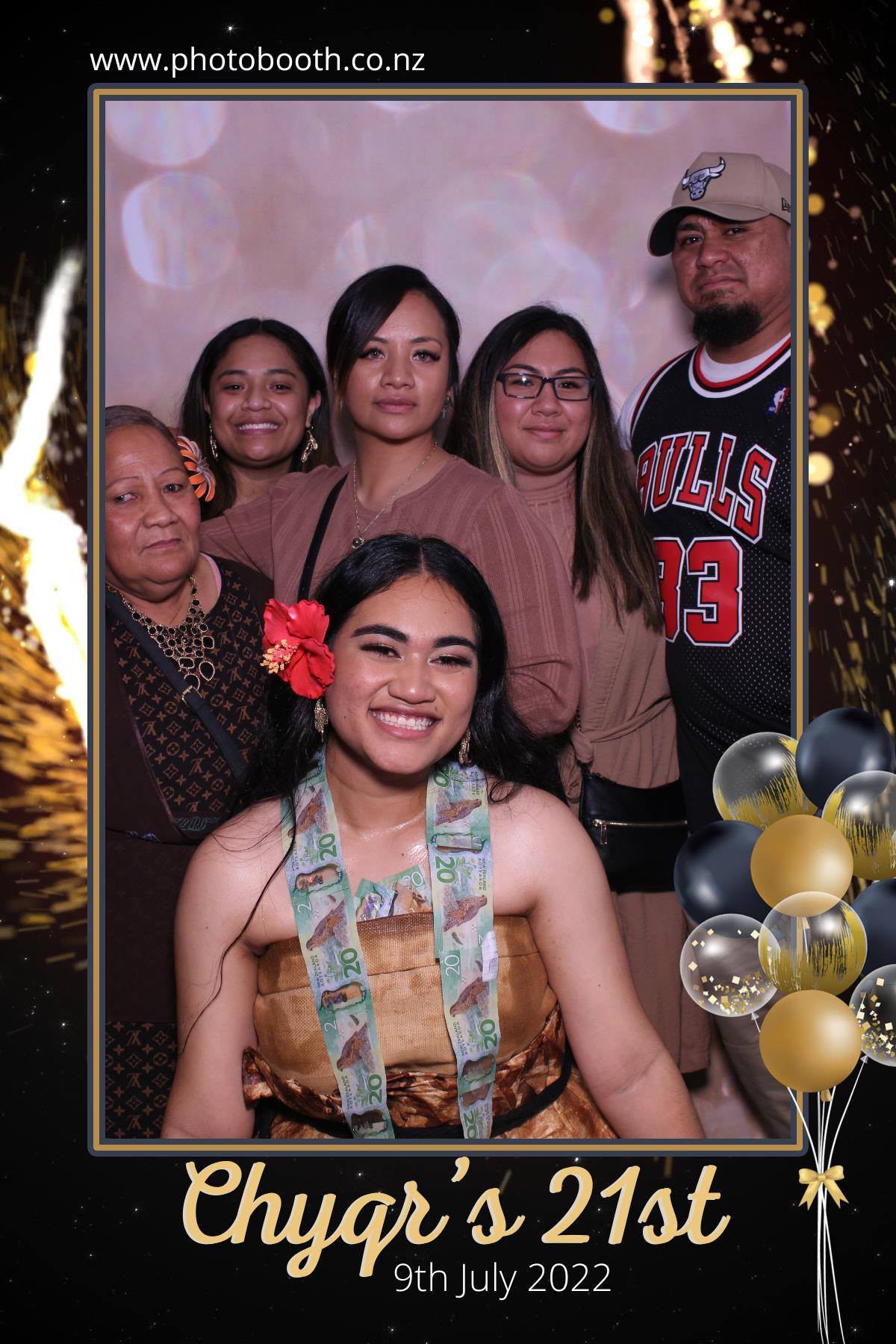 Chyqraym's 21st | View more photos from the event at gallery.photobooth.co.nz/u/SelfieCentral/Chyqrayms-21st