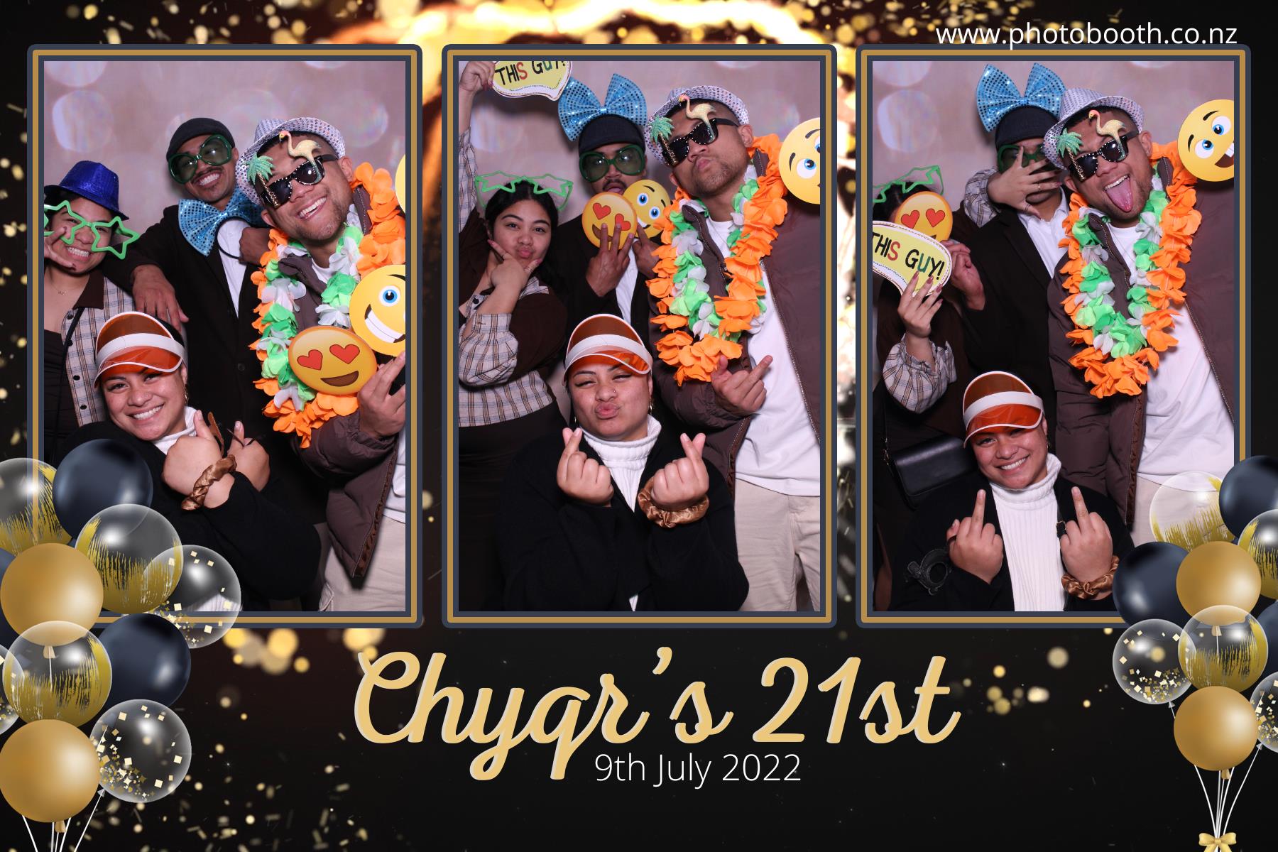 Chyqraym's 21st | View more photos from the event at gallery.photobooth.co.nz/u/SelfieCentral/Chyqrayms-21st