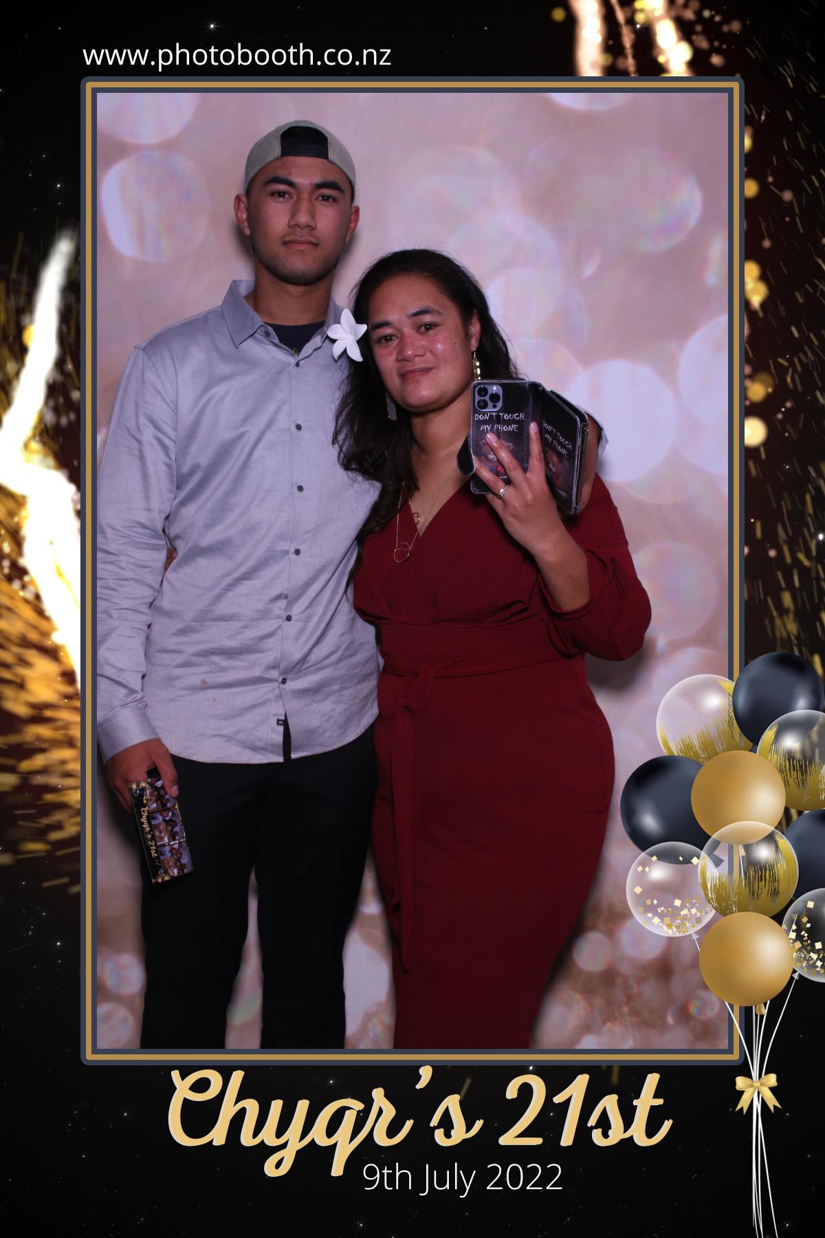 Chyqraym's 21st | View more photos from the event at gallery.photobooth.co.nz/u/SelfieCentral/Chyqrayms-21st