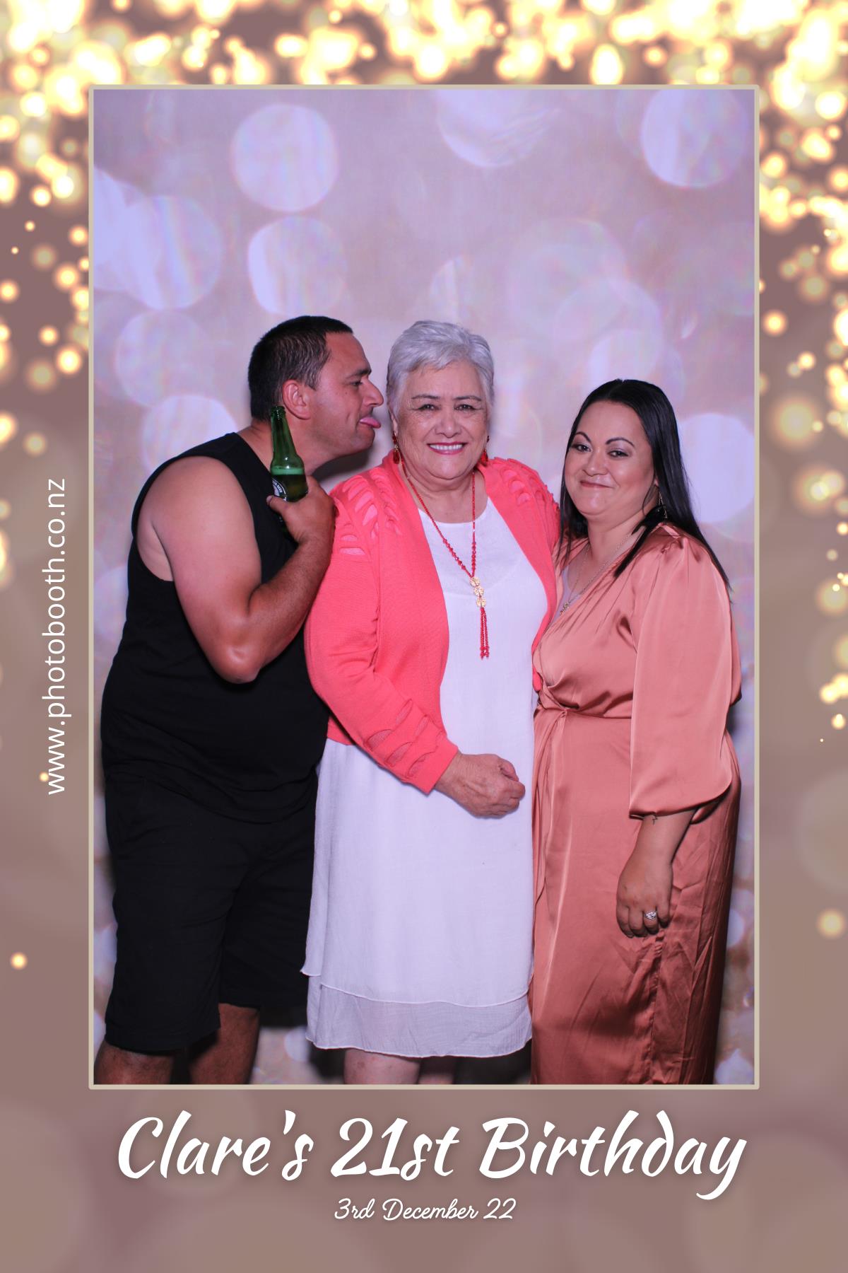 Clare's 21st Birthday | View more photos from the event at gallery.photobooth.co.nz/u/SelfieCentral/Clares-21st-Birthday