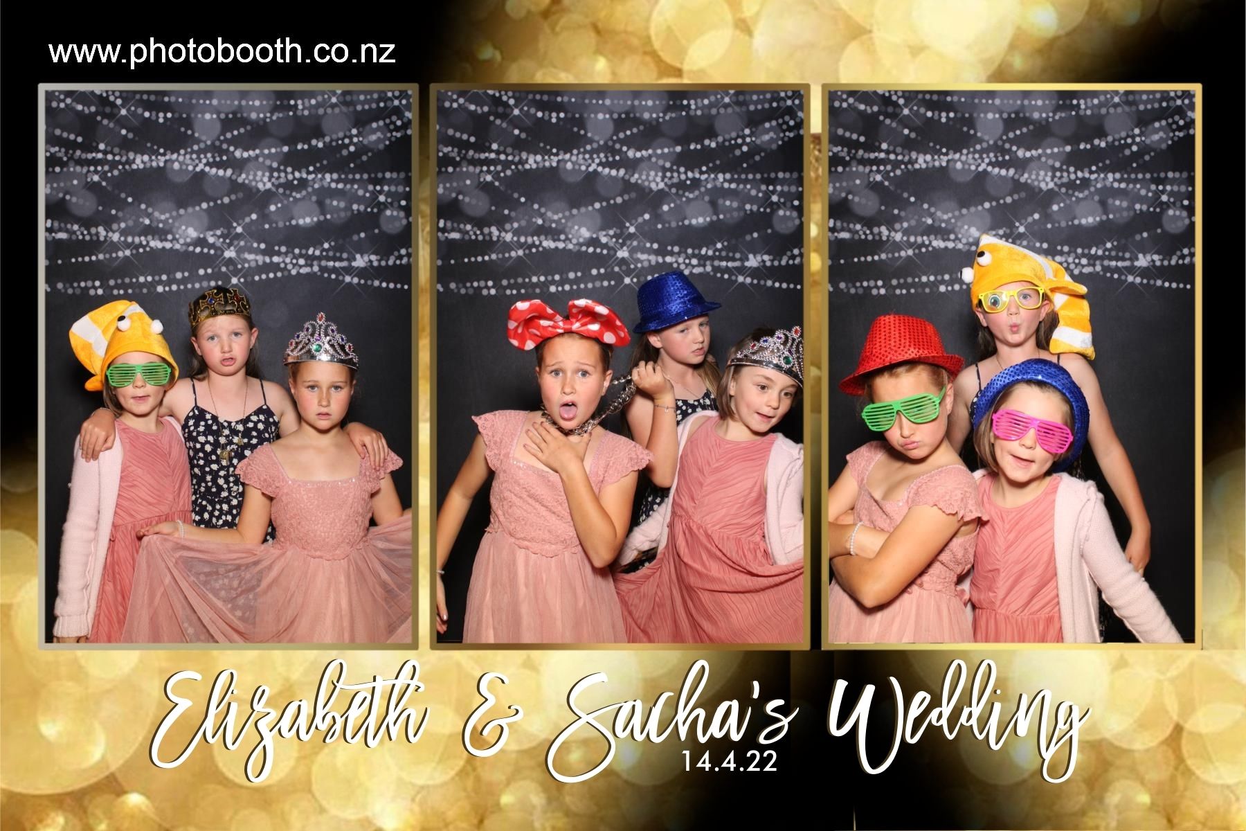 Elizabeth & Sacha's Wedding | View more photos from the event at gallery.photobooth.co.nz/u/SelfieCentral/Elizabeth-Sachas-Wedding