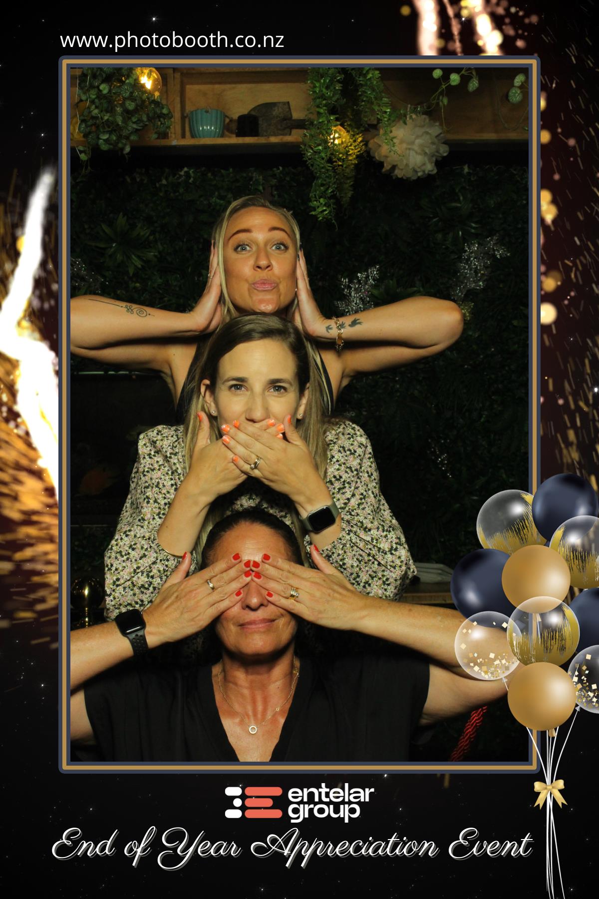 Entelar Christmas Party - Wellington | View more photos from the event at gallery.photobooth.co.nz/u/SelfieCentral/Entelar-Christmas-Party-Wellington