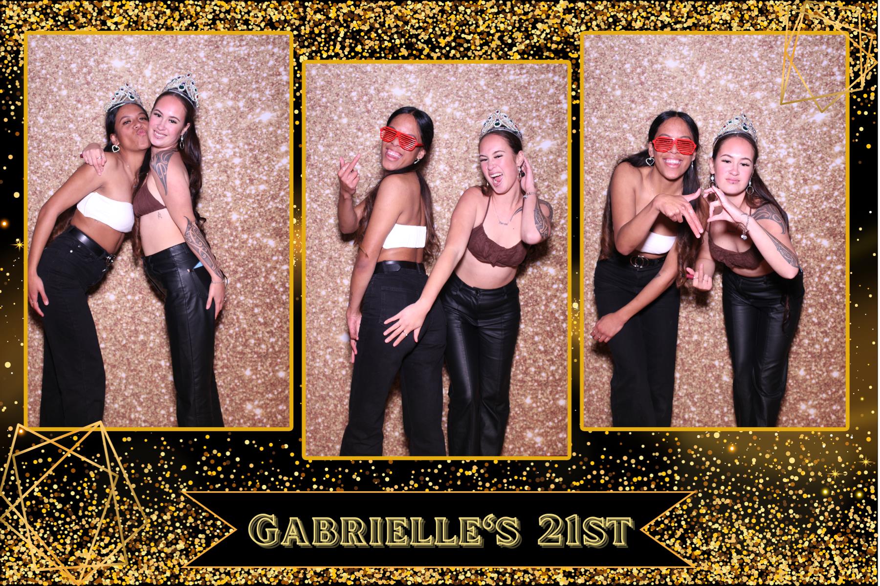 Gabrielle's 21st Birthday | View more photos from the event at gallery.photobooth.co.nz/u/SelfieCentral/Gabrielles-21st-Birthday