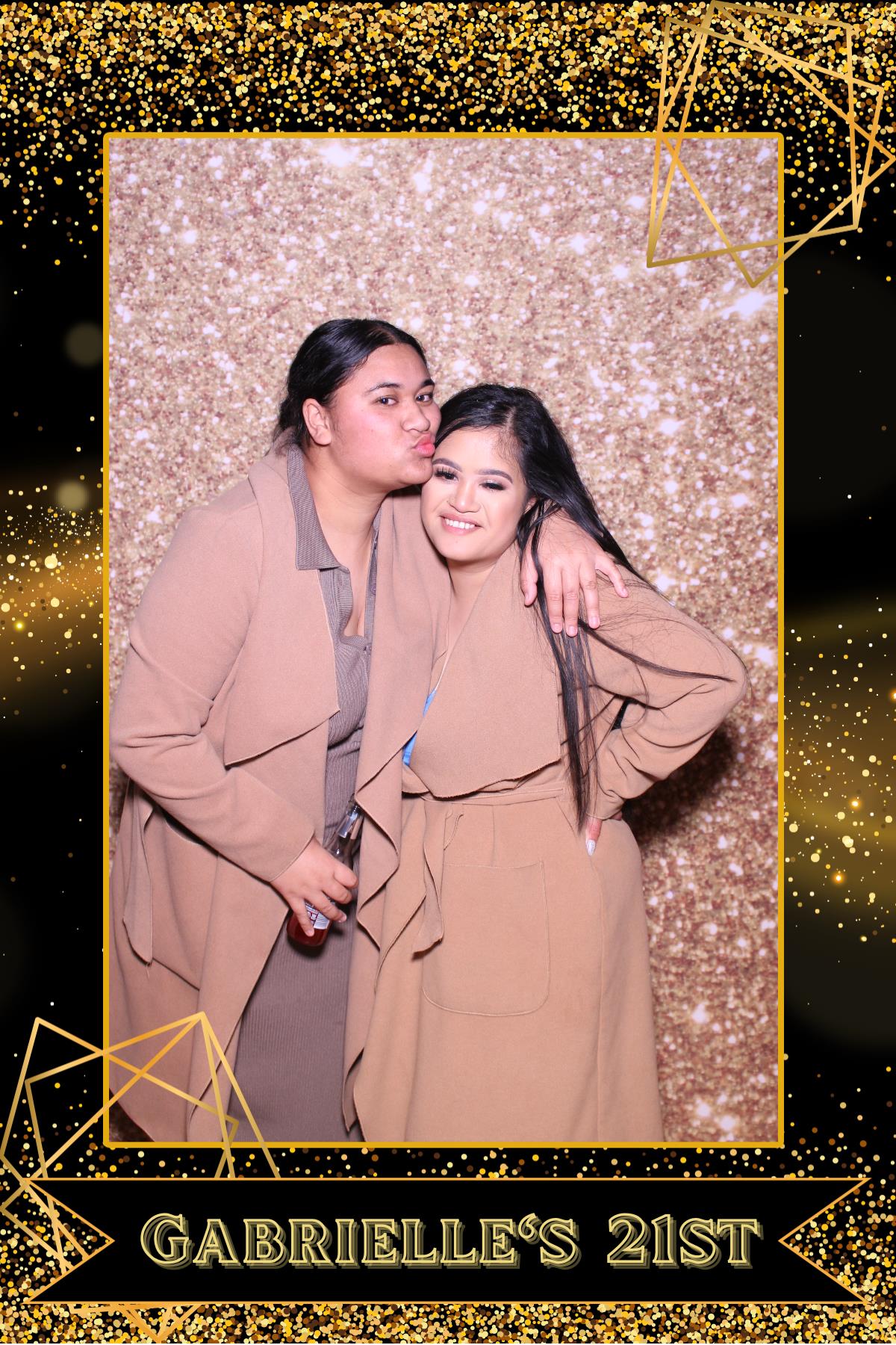 Gabrielle's 21st Birthday | View more photos from the event at gallery.photobooth.co.nz/u/SelfieCentral/Gabrielles-21st-Birthday
