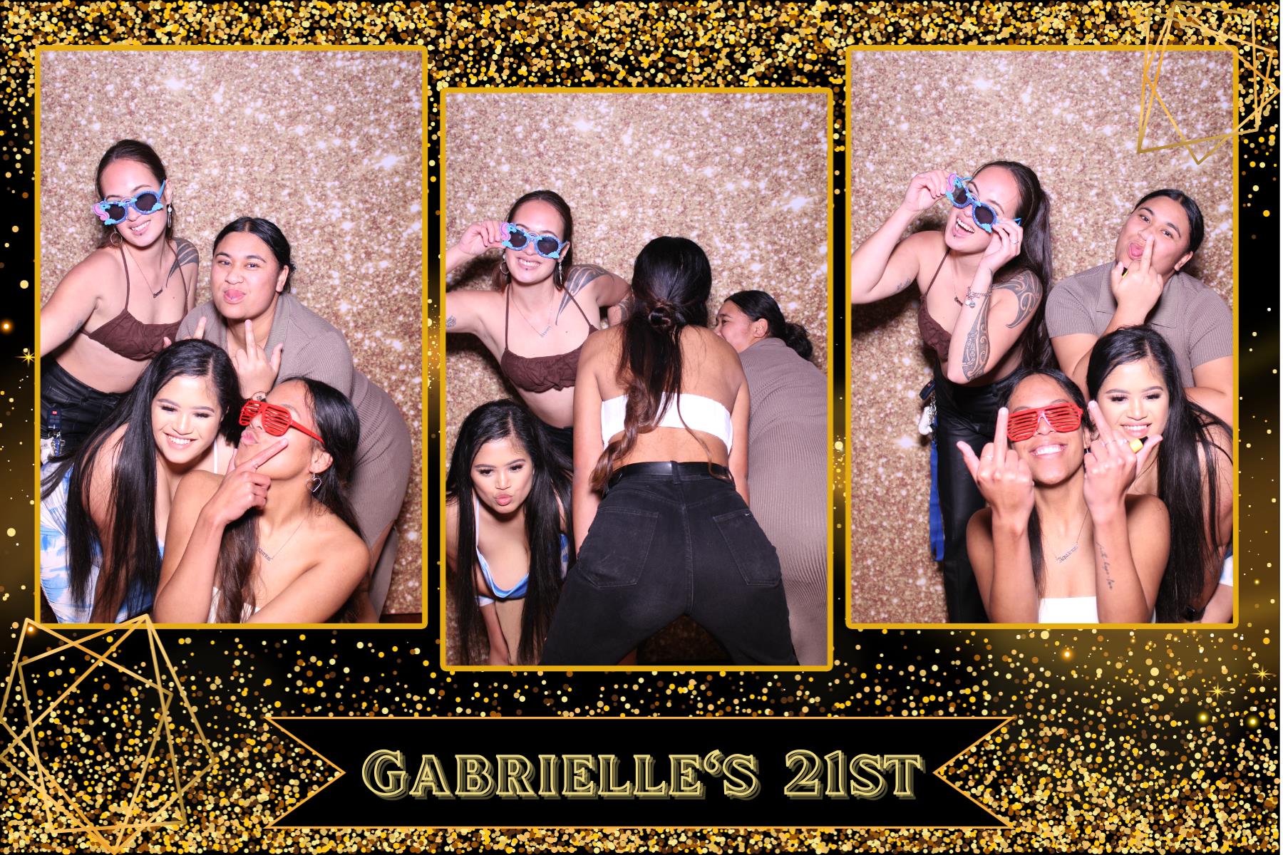 Gabrielle's 21st Birthday | View more photos from the event at gallery.photobooth.co.nz/u/SelfieCentral/Gabrielles-21st-Birthday