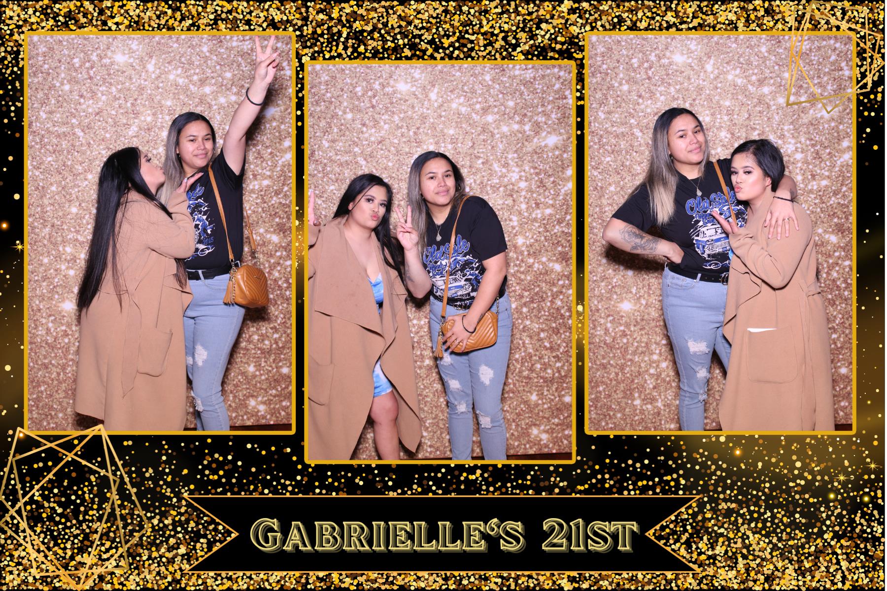 Gabrielle's 21st Birthday | View more photos from the event at gallery.photobooth.co.nz/u/SelfieCentral/Gabrielles-21st-Birthday