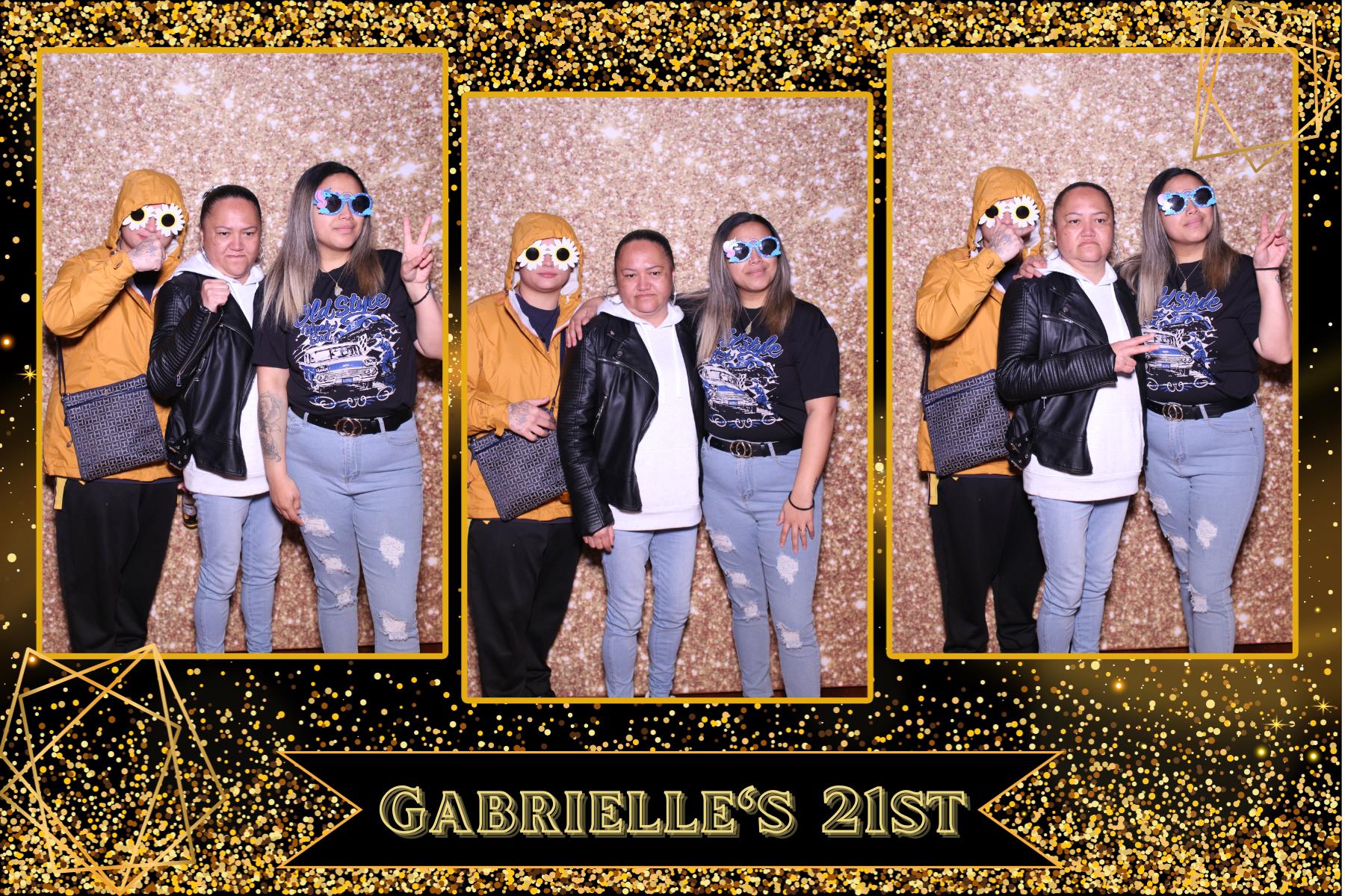 Gabrielle's 21st Birthday | View more photos from the event at gallery.photobooth.co.nz/u/SelfieCentral/Gabrielles-21st-Birthday