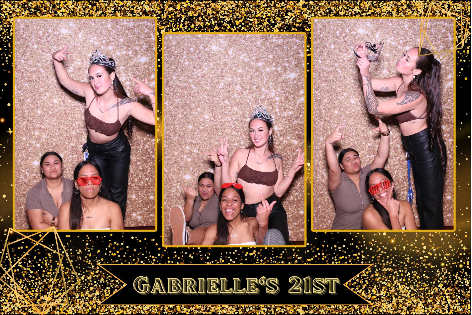 Gabrielle's 21st Birthday | View more photos from the event at gallery.photobooth.co.nz/u/SelfieCentral/Gabrielles-21st-Birthday