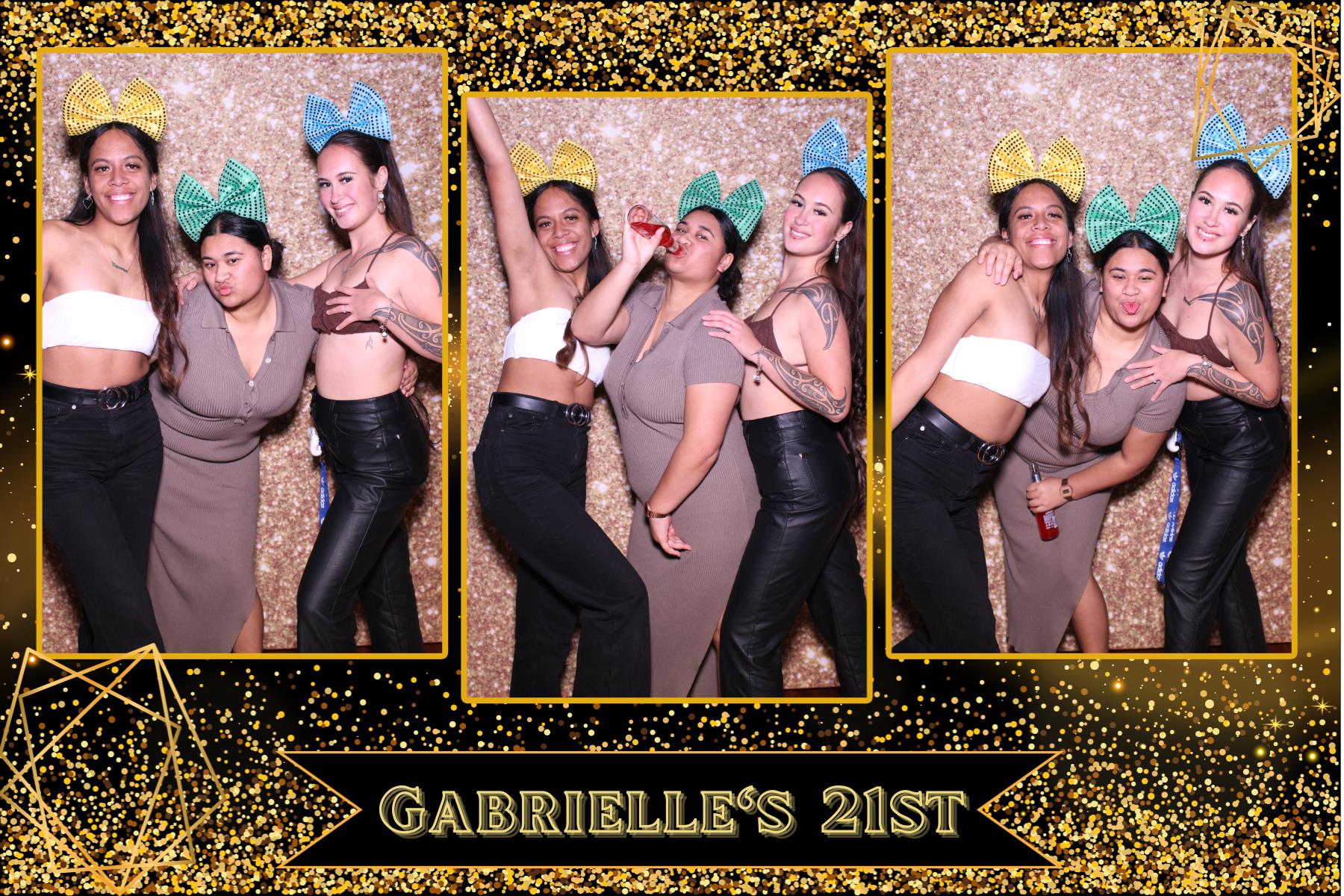 Gabrielle's 21st Birthday | View more photos from the event at gallery.photobooth.co.nz/u/SelfieCentral/Gabrielles-21st-Birthday