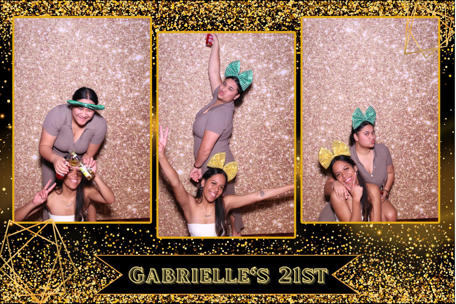 Gabrielle's 21st Birthday | View more photos from the event at gallery.photobooth.co.nz/u/SelfieCentral/Gabrielles-21st-Birthday