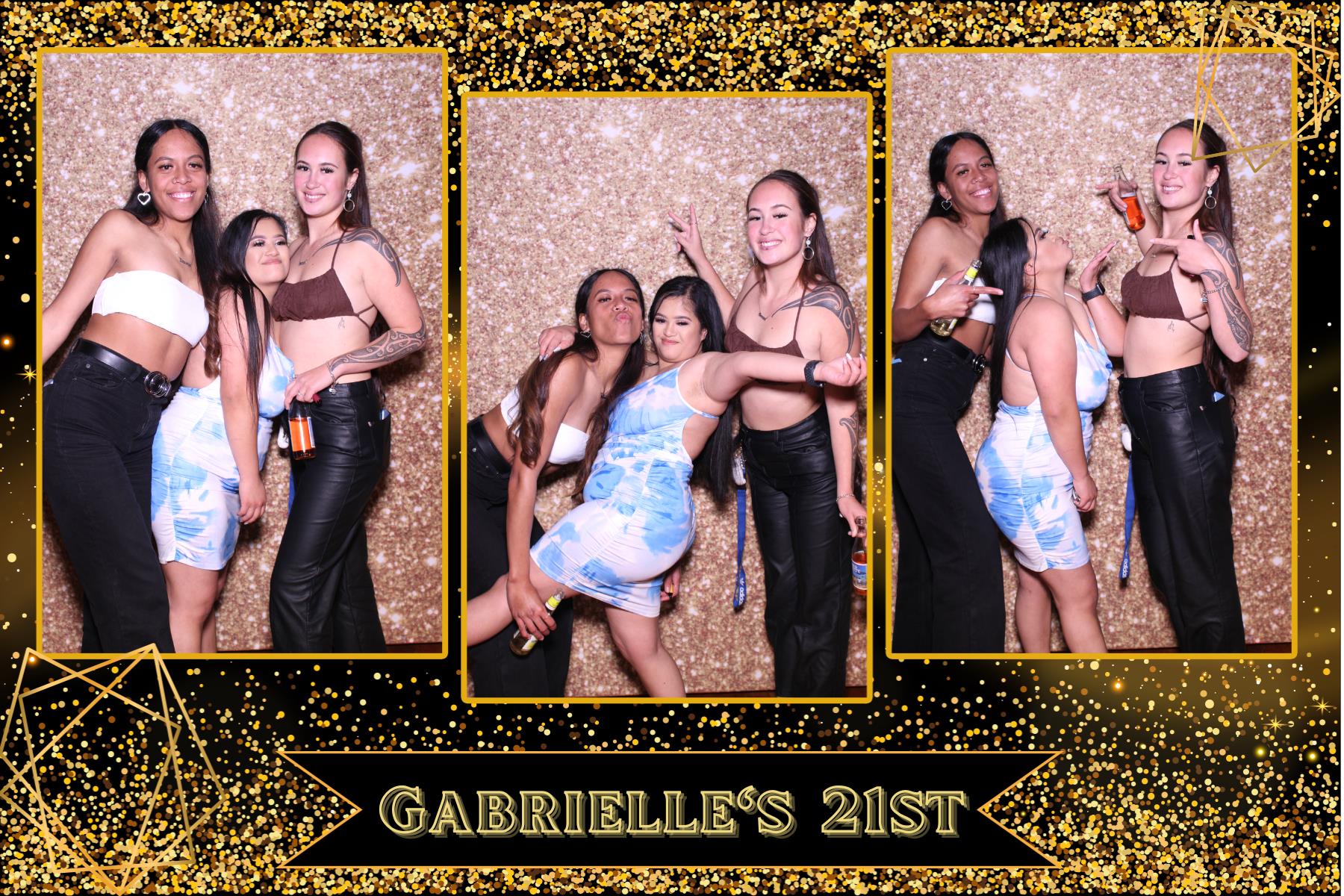 Gabrielle's 21st Birthday | View more photos from the event at gallery.photobooth.co.nz/u/SelfieCentral/Gabrielles-21st-Birthday