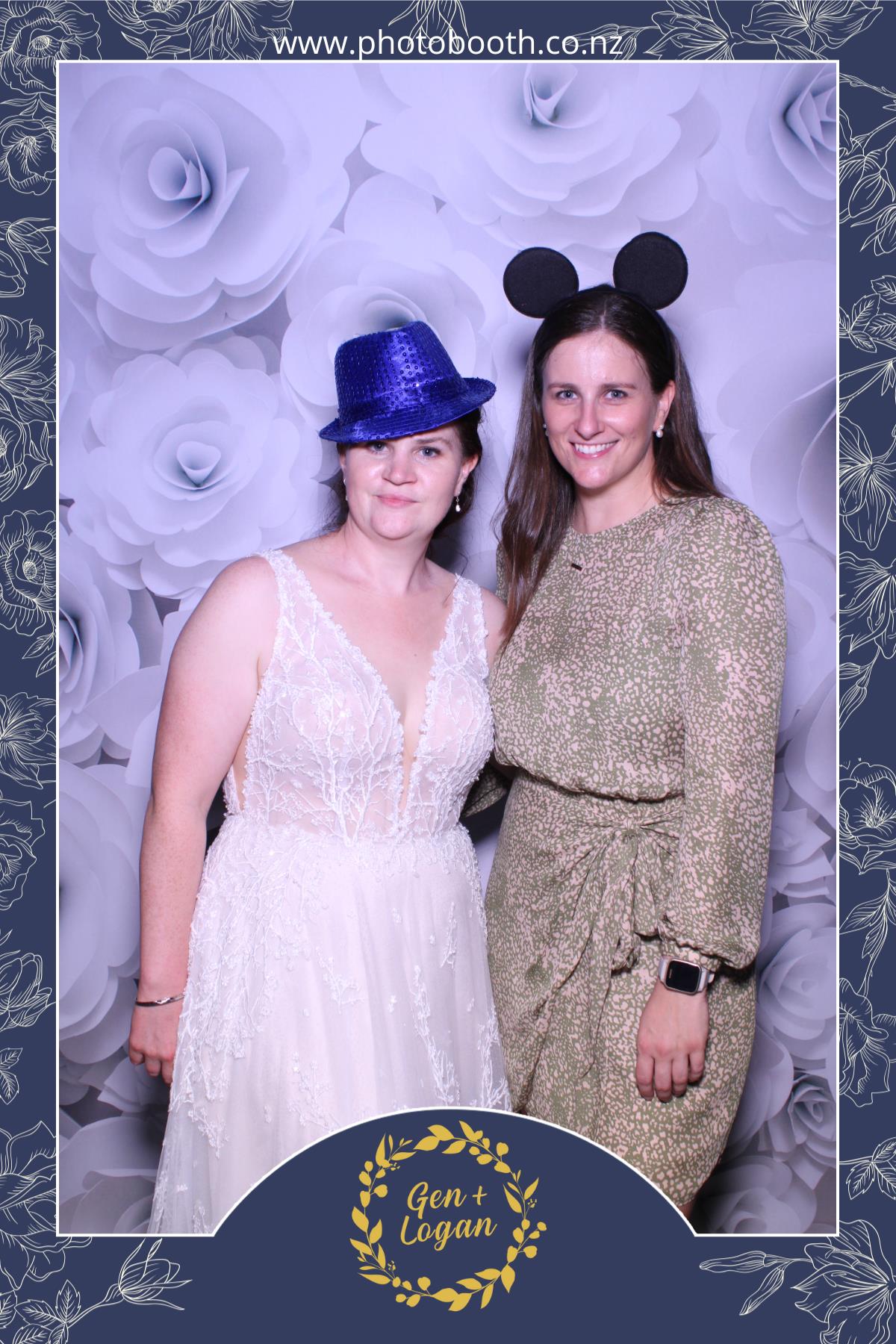 Genevieve & Logan's wedding | View more photos from the event at gallery.photobooth.co.nz/u/SelfieCentral/Genevieve-Logans-wedding