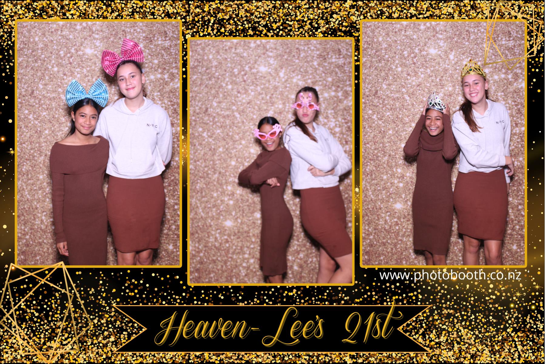 Heaven-Lee's 21st | View more photos from the event at gallery.photobooth.co.nz/u/SelfieCentral/Heaven-Lees-21st